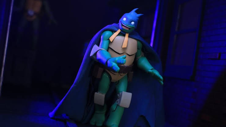 Mikey as Batman - DC Direct (Batman Vs Teenage Mutant Ninja Turtles) action figure collectible [Barcode 761941355832] - Main Image 3