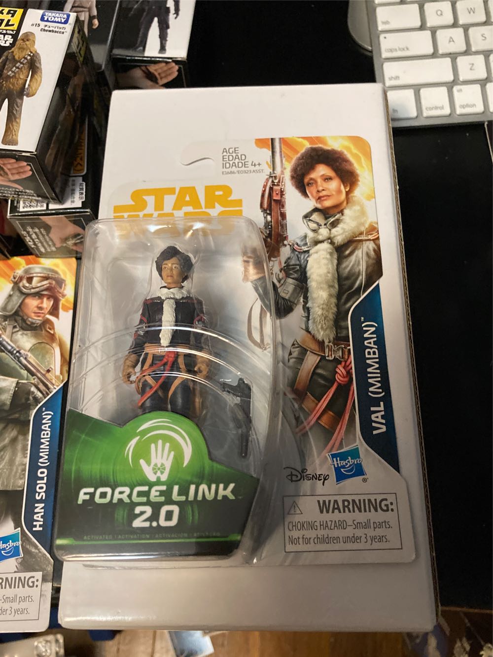 Val (Mimban) - Force Link 2.0 - Disney / Hasbro (Force Link 2.0 3.75” 2018: Assortment) action figure collectible [Barcode 630509702794] - Main Image 4