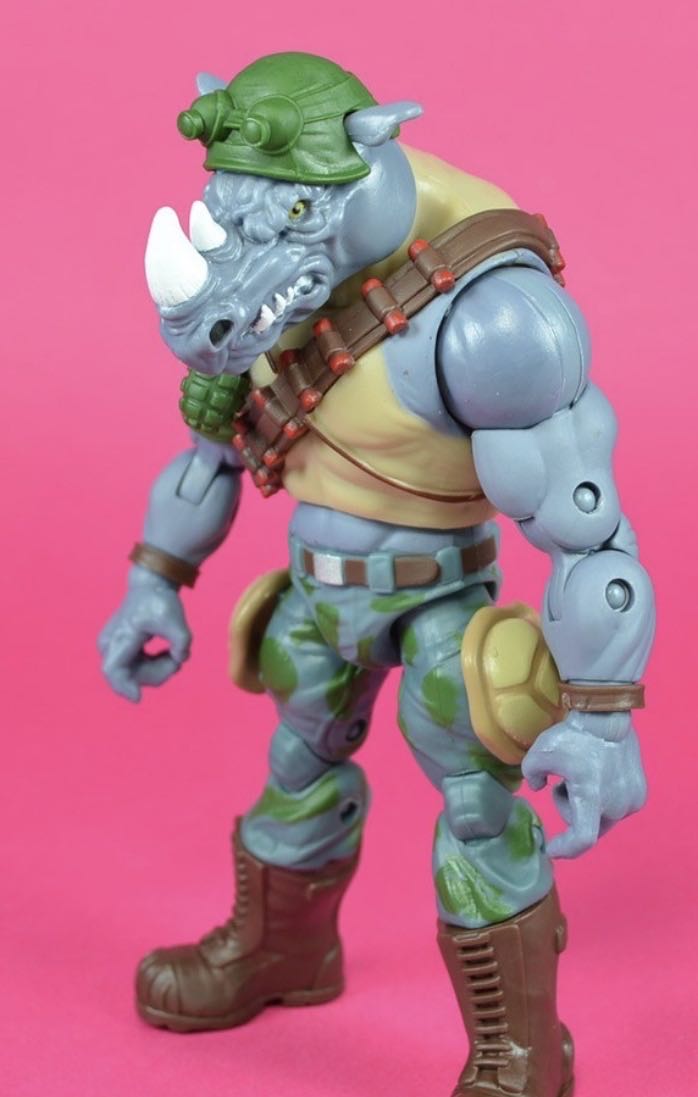 Playmates TMNT Classic Collection: 6 Rocksteady - Playmates (Teenage Mutant Ninja Turtles) action figure collectible - Main Image 3