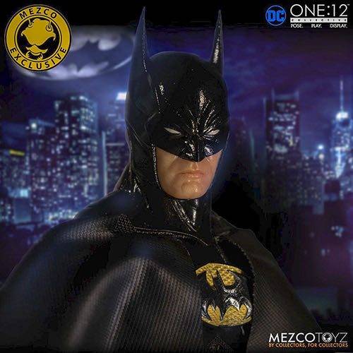 Batman Sovereign Knight (Onyx Edition) - Mezco (Comics) action figure collectible - Main Image 2