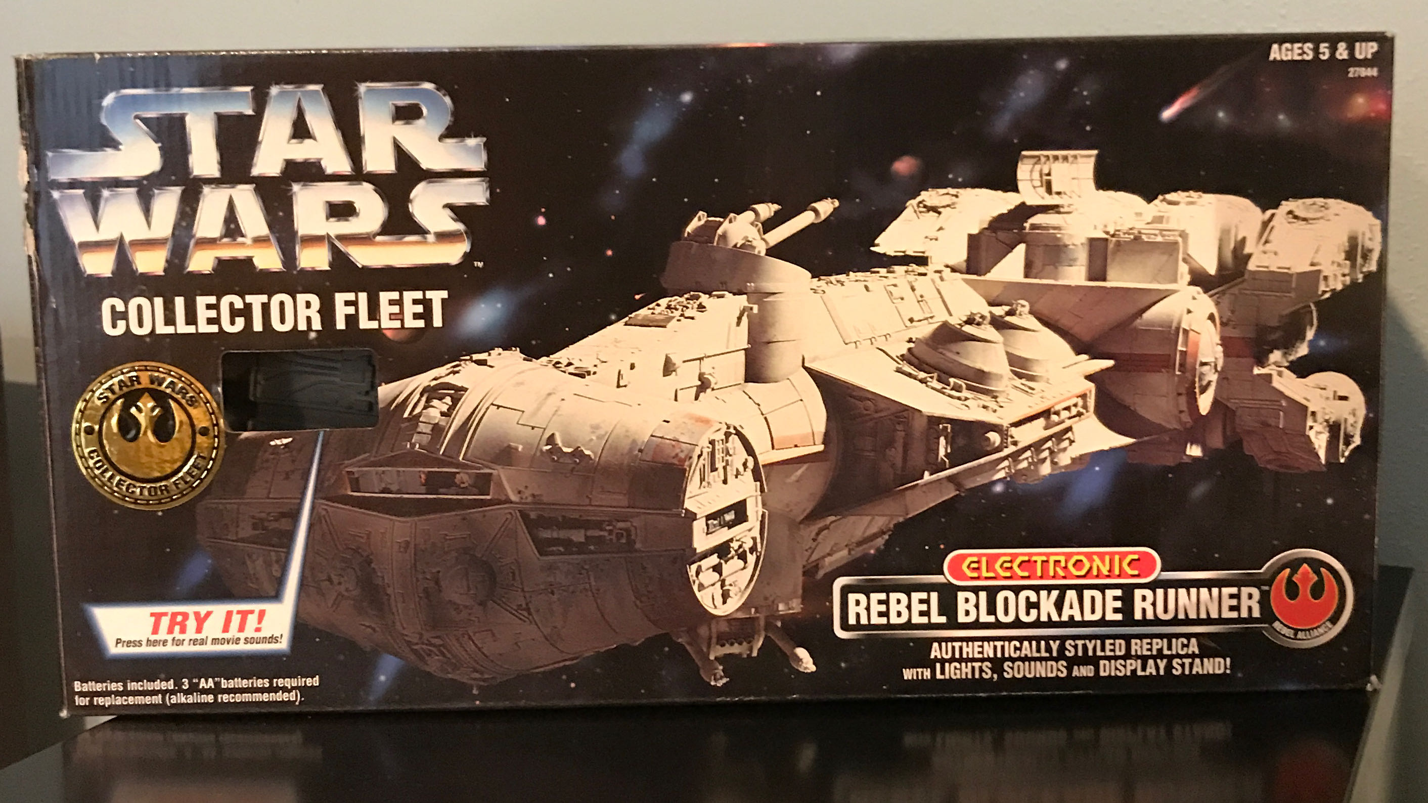 Ship Rebel Blockade Runner (Electronic) - Kenner (Star Wars) action figure collectible [Barcode 076281278445] - Main Image 2