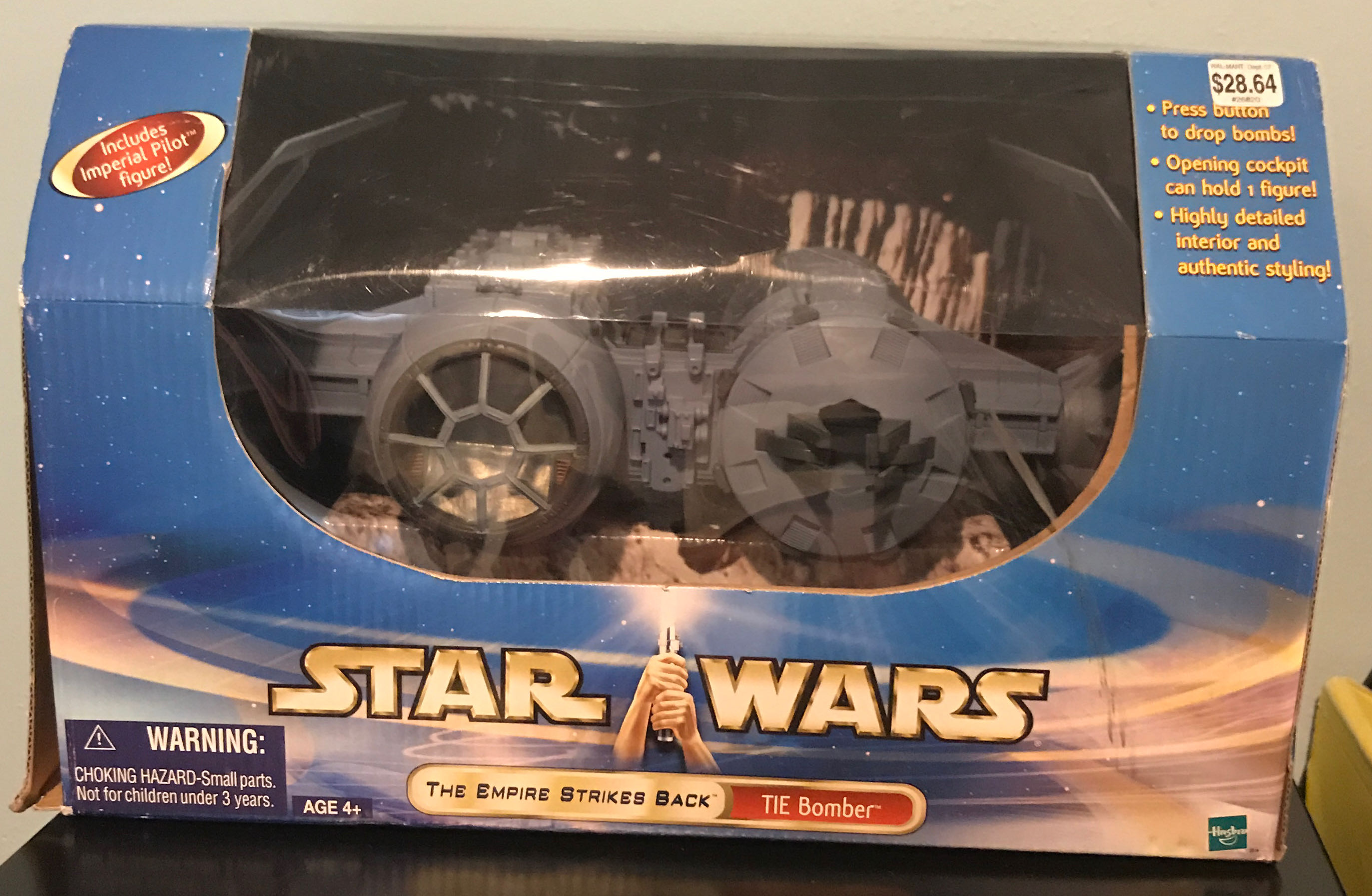TIE Bomber - Hasbro (Vehicle) action figure collectible [Barcode 076930268209] - Main Image 2