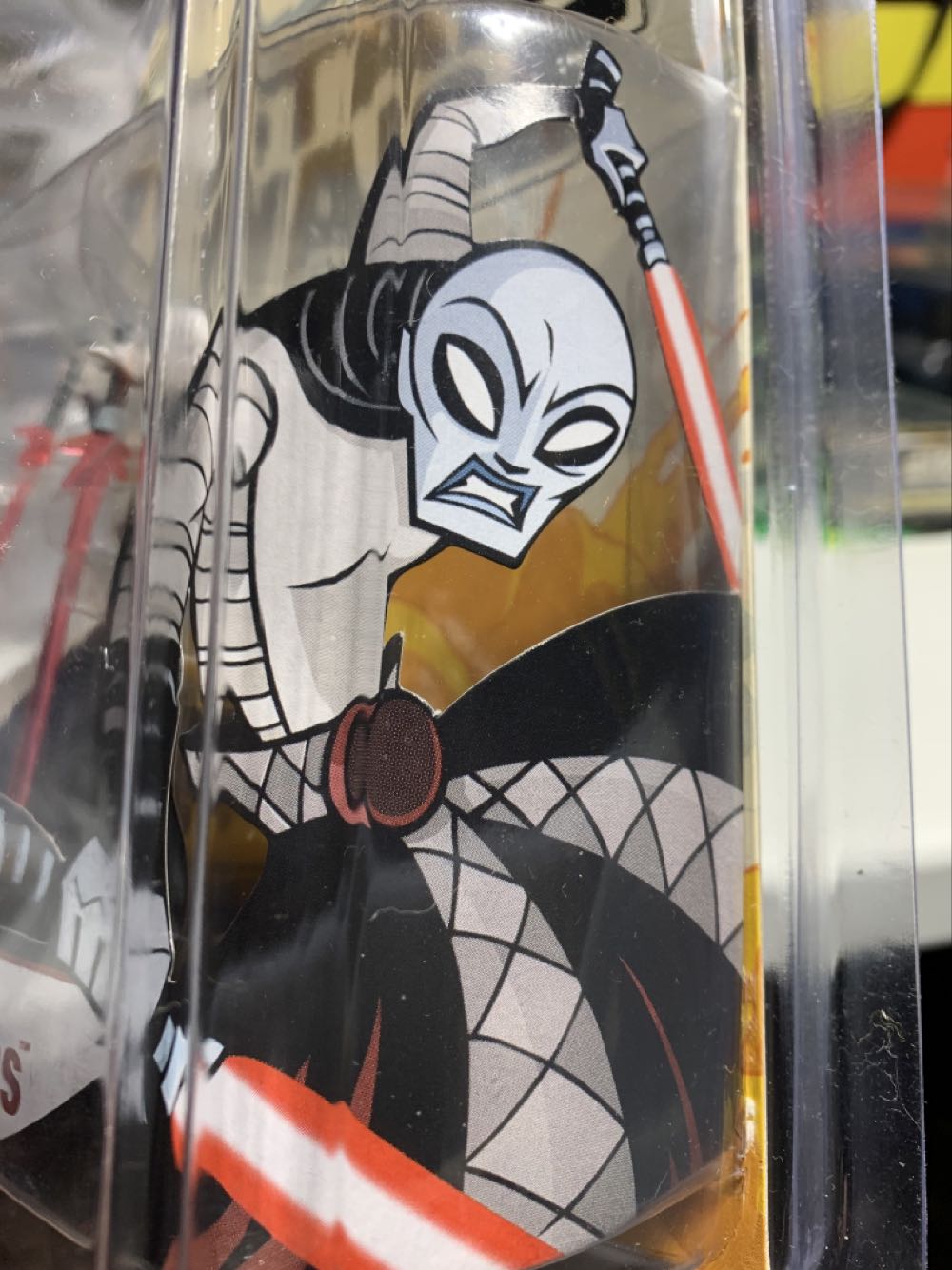 Asajj Ventress - Clone Wars - Hasbro (2003 The Clone Wars Realistic-Animated) action figure collectible [Barcode 653569054023] - Main Image 2