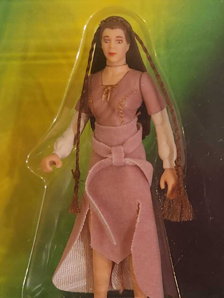 Wicket W. Warrick & Princess Leia Organa 2-Pack - Hasbro (Star Wars: Episode VI - Return Of The Jedi) action figure collectible [Barcode 076281669397] - Main Image 4