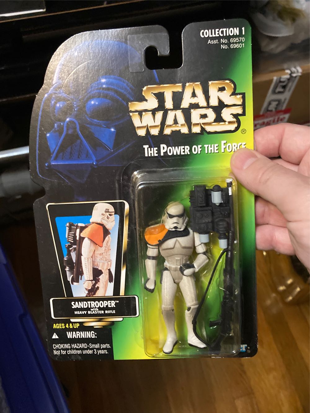 Sandtrooper With Heavy Blaster Rifle - Kenner (Power Of The Force - Green Card) action figure collectible [Barcode 076281696010] - Main Image 4