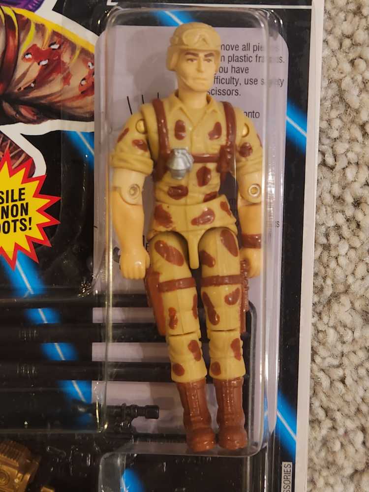 Duke [v4] - Hasbro (G.I. Joe: A Real American Hero: Battle Corps) action figure collectible [Barcode 038976067710] - Main Image 3