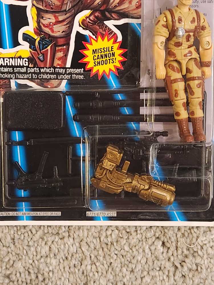 Duke [v4] - Hasbro (G.I. Joe: A Real American Hero: Battle Corps) action figure collectible [Barcode 038976067710] - Main Image 4