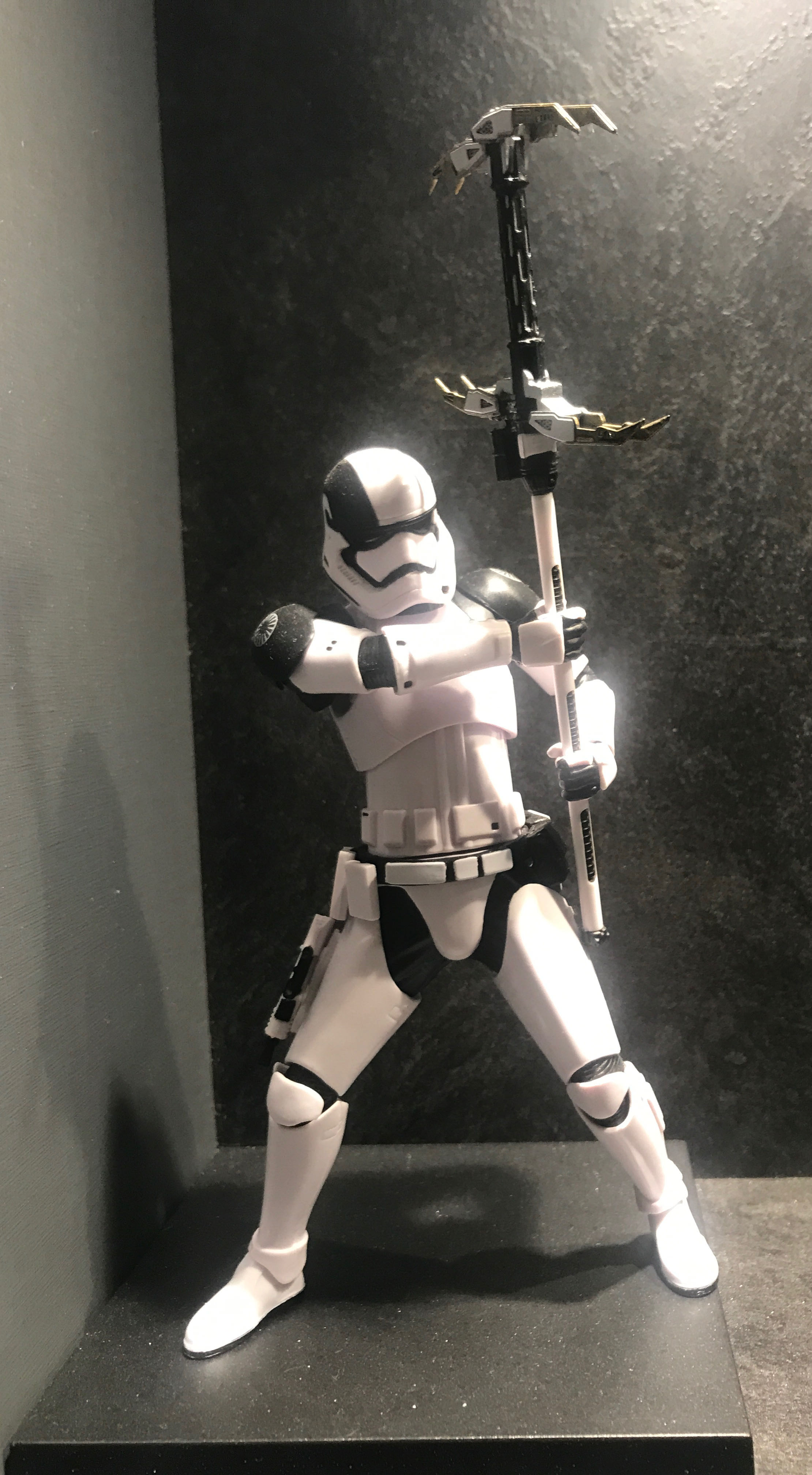 First Order Stormtrooper Executioner Art Scale 1/10 - Kotobukiya Artfx+ (Star Wars - ArtFx) action figure collectible [Barcode 4934054903832] - Main Image 3