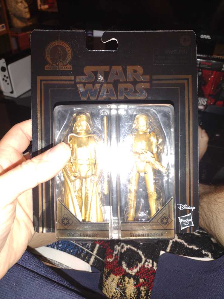 Darth Vader And Stormtrooper - Disney / Hasbro (Skywalker Saga Commerative Edition) action figure collectible [Barcode 630509870028] - Main Image 2