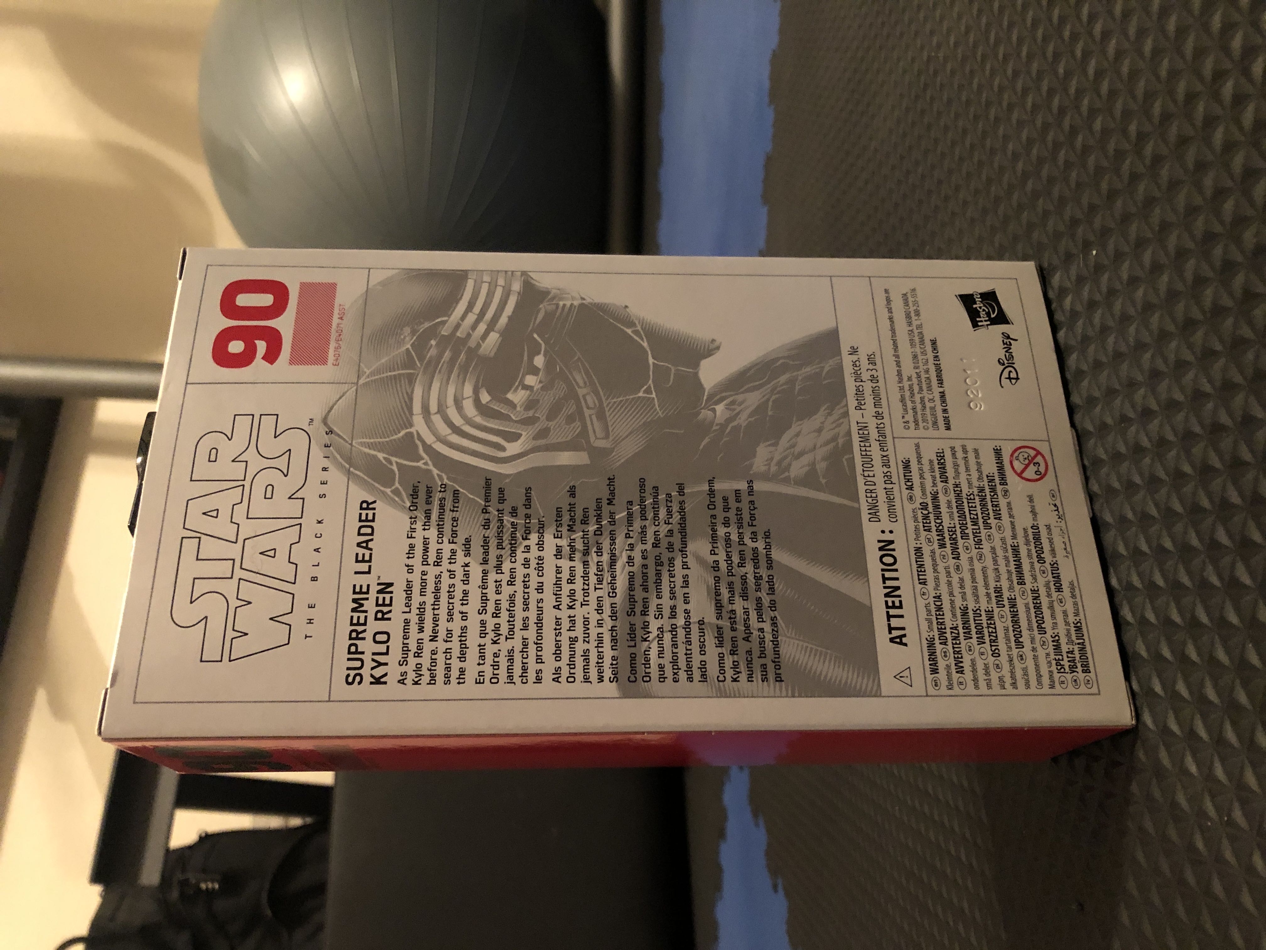Star Wars: White Box: Supreme Leader Kylo Ren (1st Edition White Box) - Hasbro (Star Wars: Black Series: 6”) action figure collectible [Barcode 630509896509] - Main Image 2
