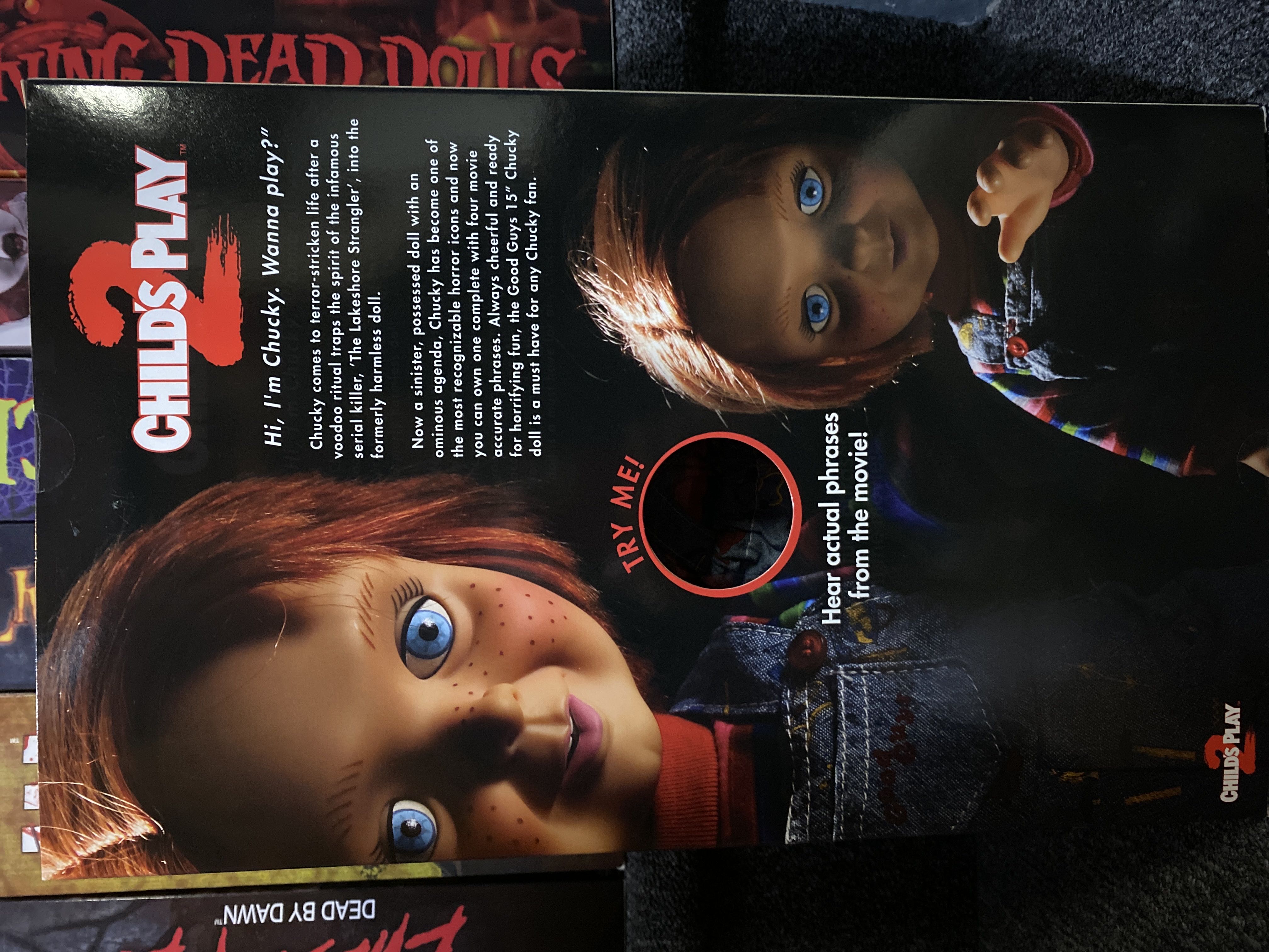 Mezco Child’s Play Chucky - Mezco Toyz (Childs Play) action figure collectible [Barcode 696198780048] - Main Image 2