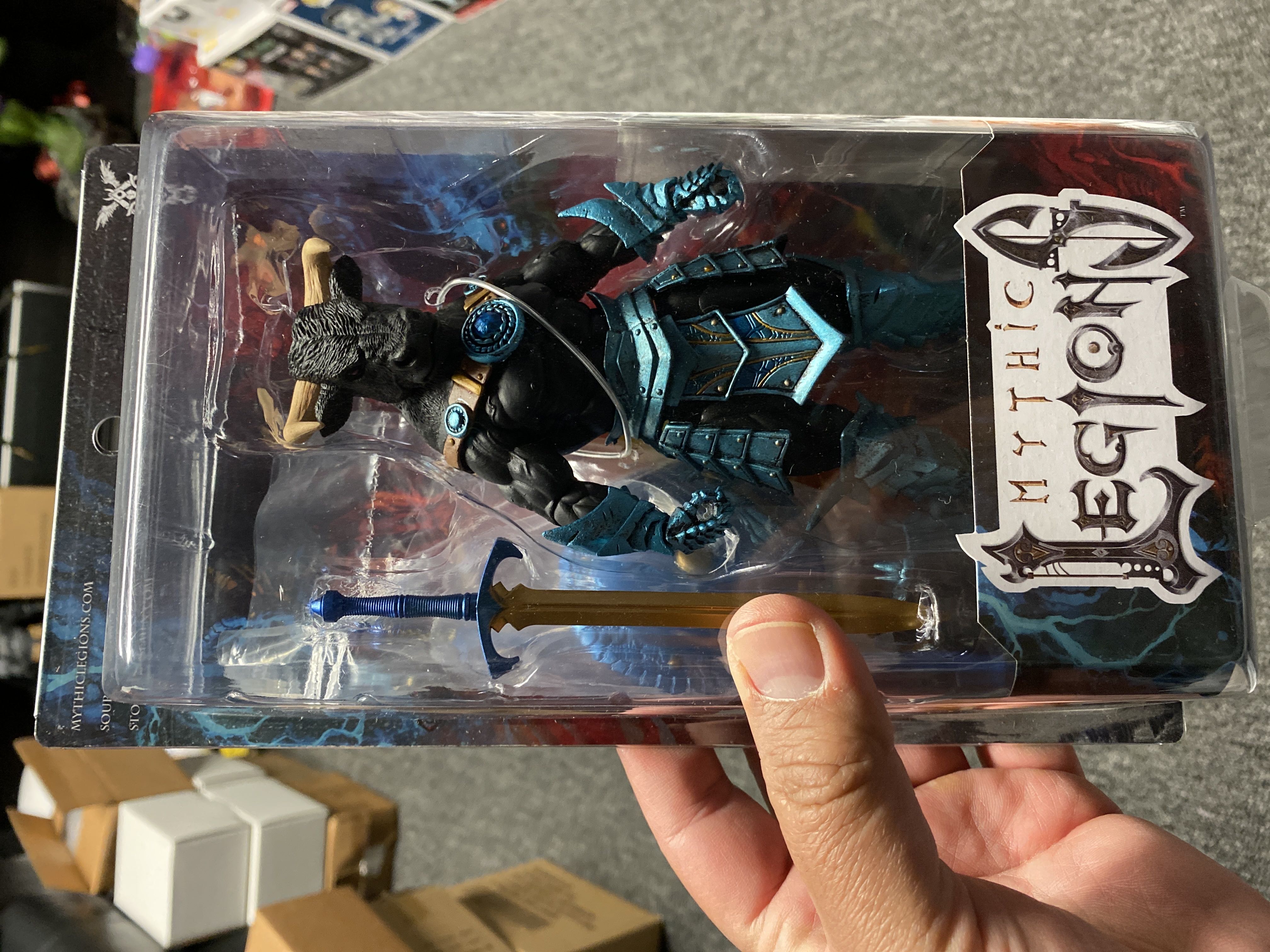 Mezco One:12 Shadow Assassin Asia Exclusive Black Ninja Gomez