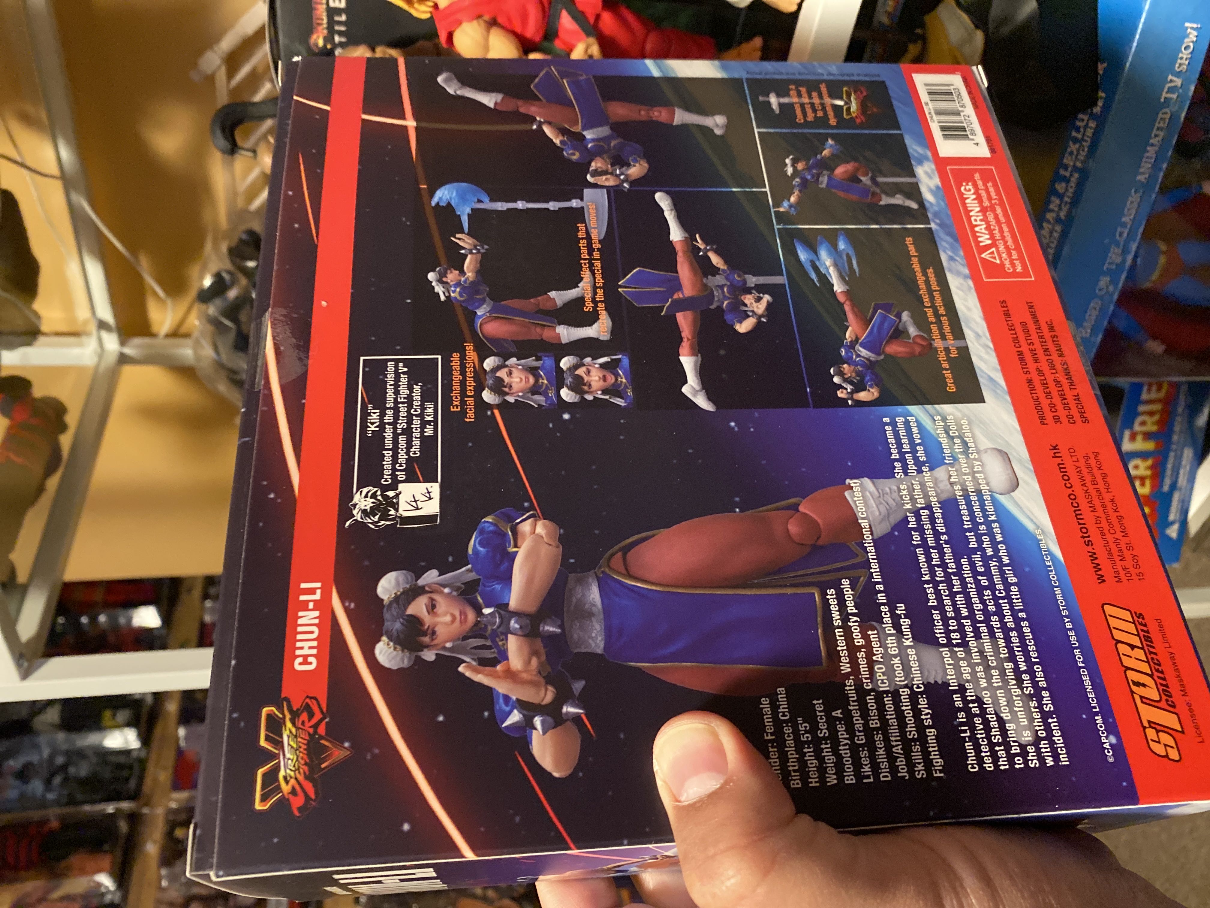 Street Fighter V Chun-Li (Classic Blue) - Storm Collectibles action figure collectible [Barcode 4897072870503] - Main Image 2