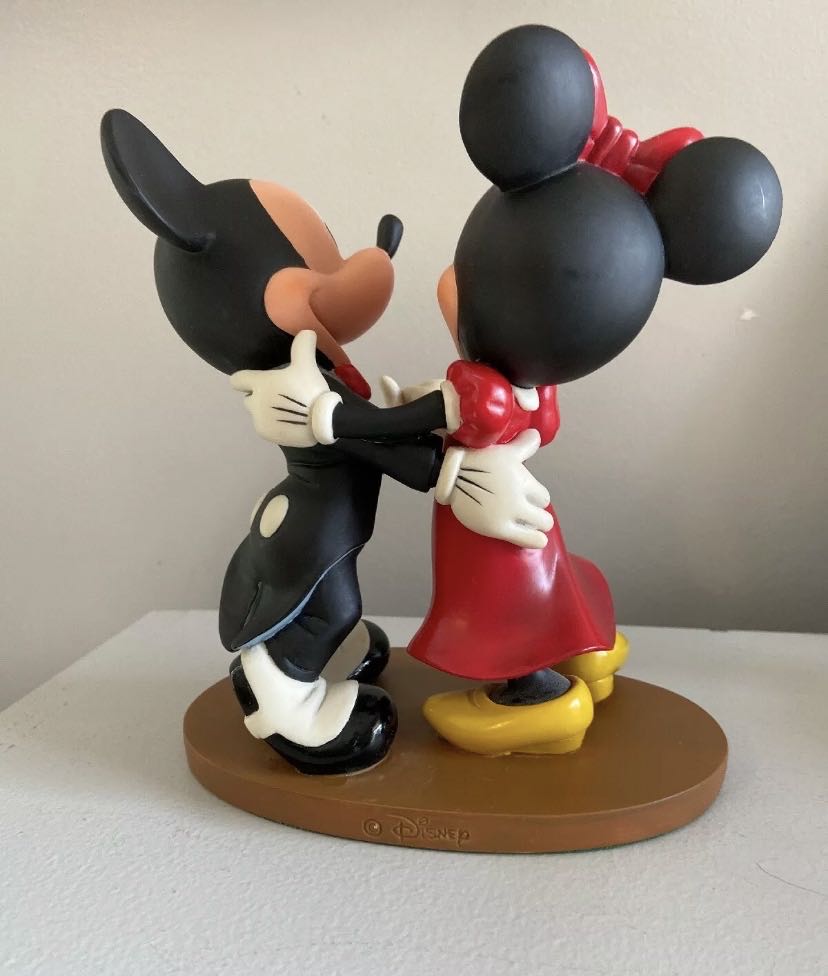 Mickey And Minnie Mouse - Walt Disney Company (Disneyana) action figure collectible [Barcode 400151192324] - Main Image 2