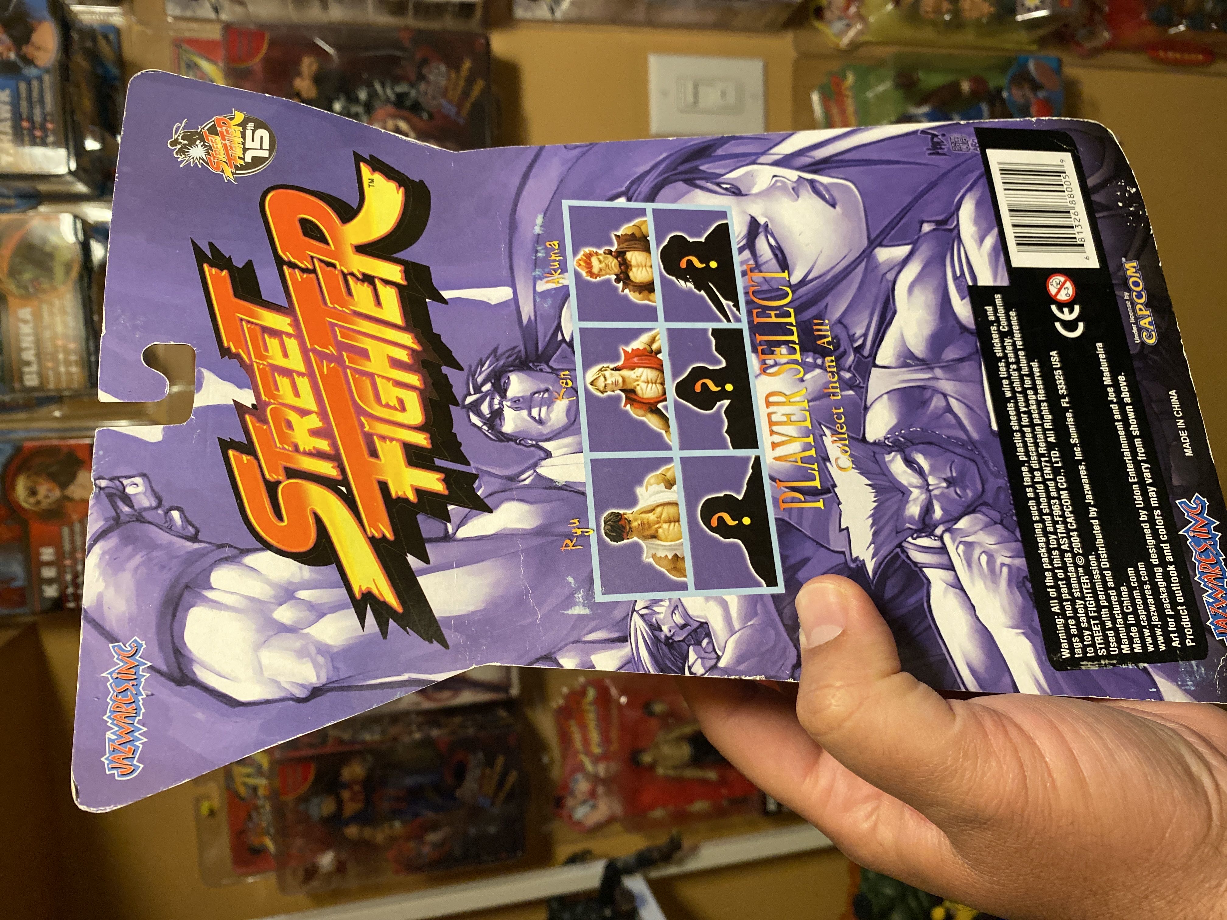 Capcom/Jazwares - Street Fighter 15th Anniversary - Ryu - Capcom/Jazwares (Street Fighter 15th Anniversary Edition) action figure collectible [Barcode 681326880059] - Main Image 2