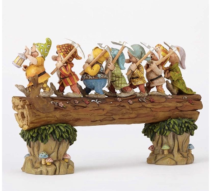 Snow White 7 Dwarfs - Enesco (Disney Traditions Jim Shore) action figure collectible - Main Image 2