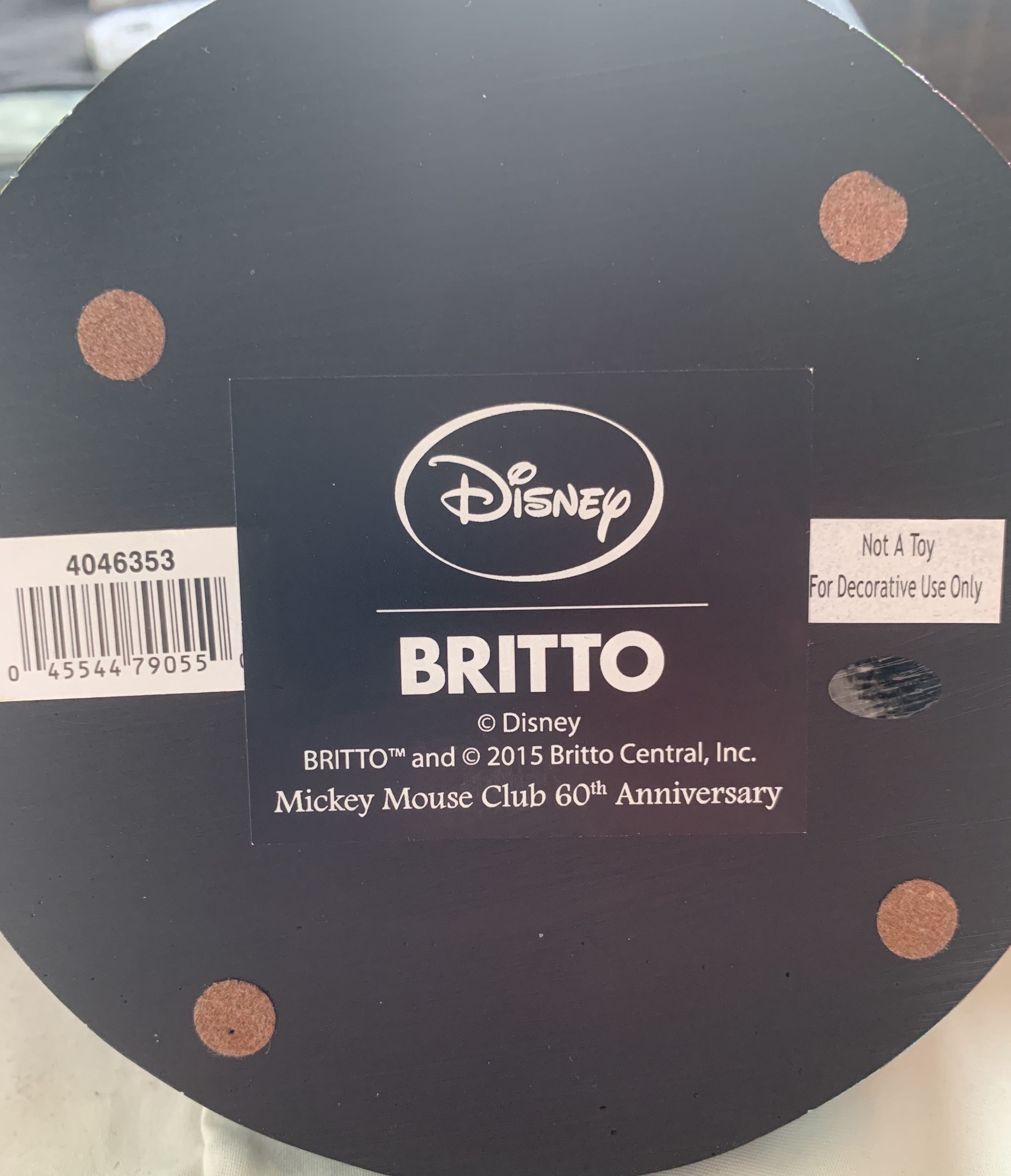 Mickey Mouse - Enesco (Romero Britto Disney) action figure collectible [Barcode 045544790550] - Main Image 4