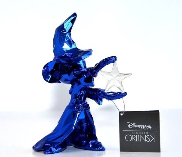 Mickey Mouse Sorcerer - Artist Richard Orlinski (Disneyland Paris) action figure collectible - Main Image 2