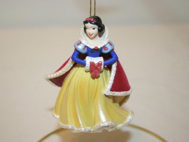 Snow White - Disneyland Resort Paris (Disneyland Paris) action figure collectible - Main Image 3