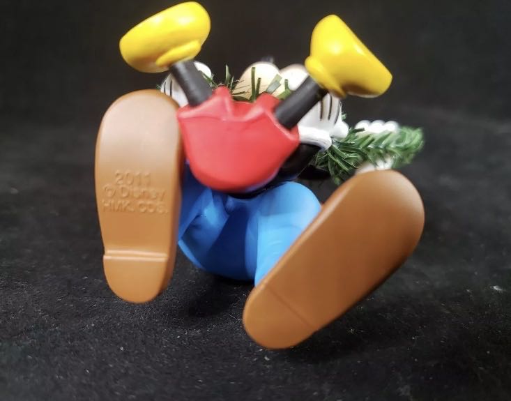 Mickey Mouse - Hallmark Keepsake Ornaments (Hallmark) action figure collectible - Main Image 4
