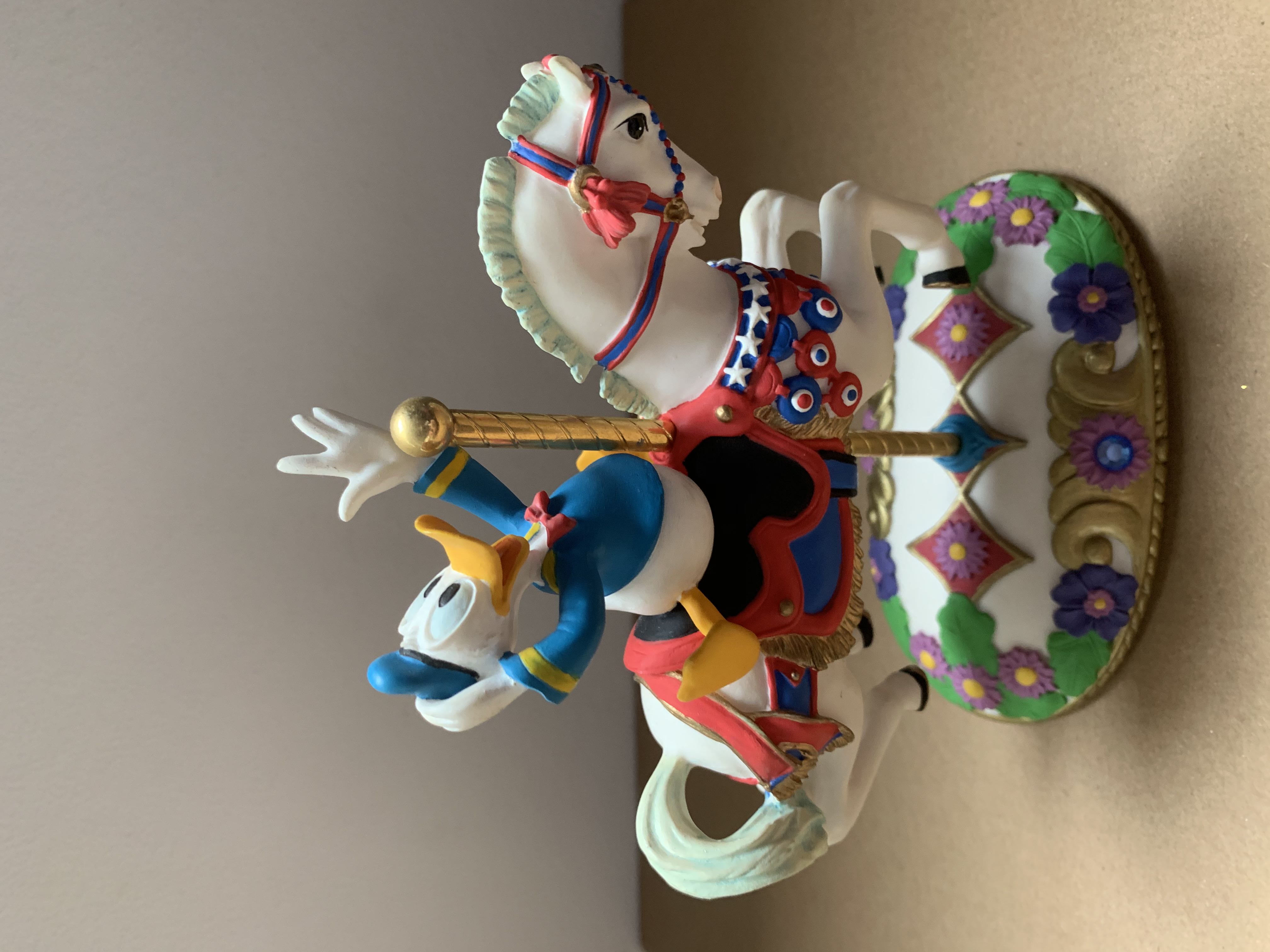 Mickey Mouse - Disney (The Art Of Disney Theme Parks) action figure collectible - Main Image 3