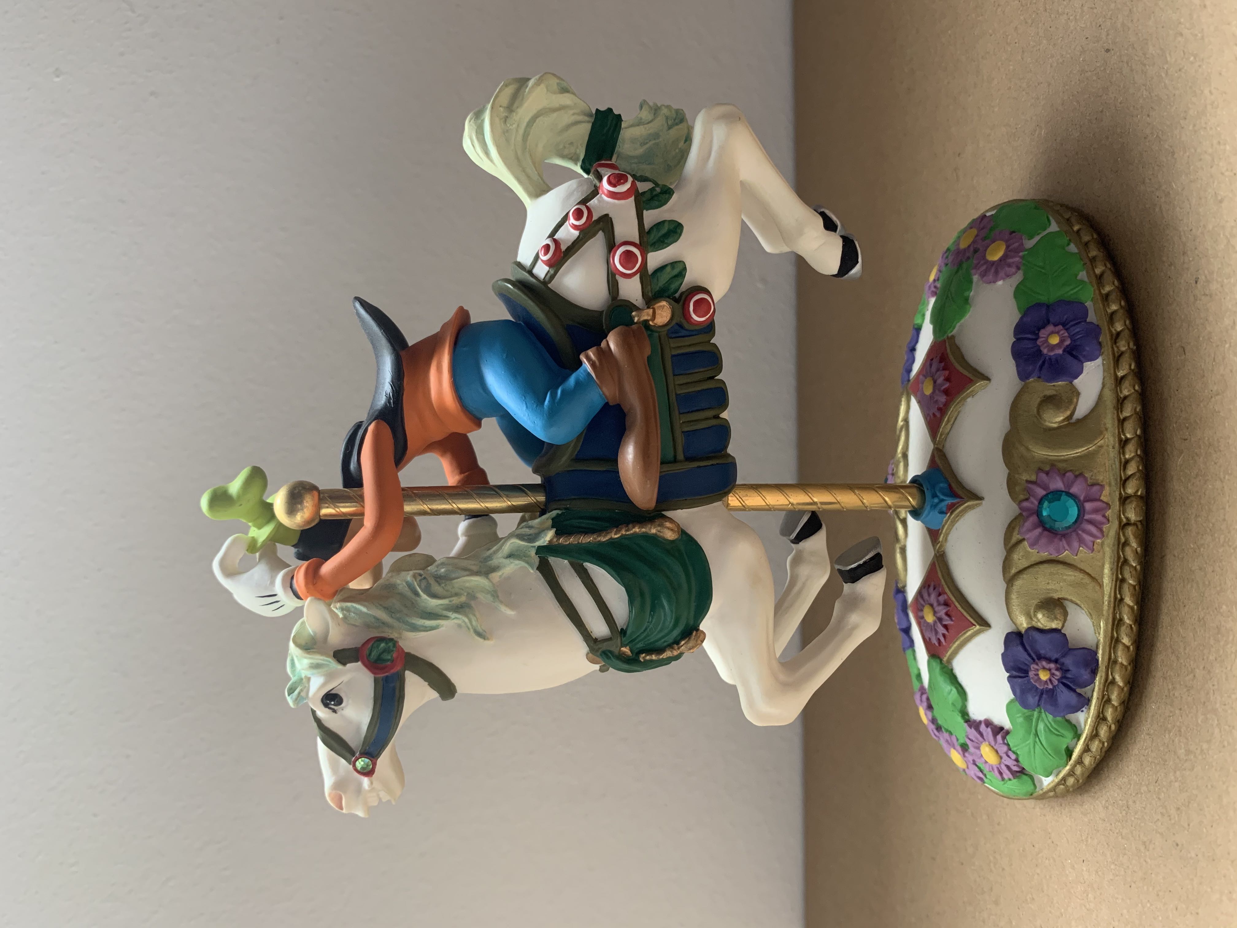 Mickey Mouse - Disney (The Art Of Disney Theme Parks) action figure collectible - Main Image 2