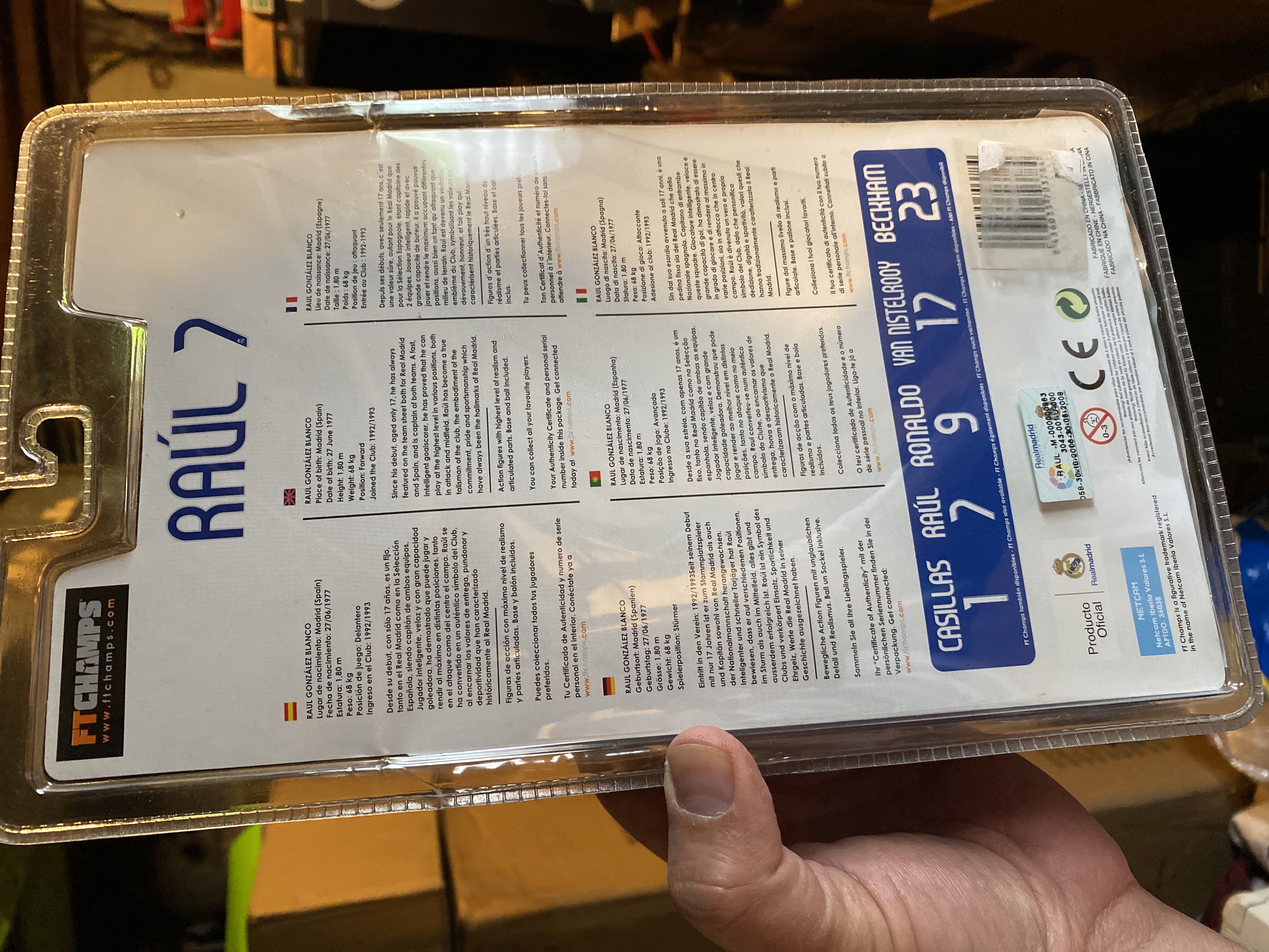 FTChamps Real Madrid Series 4-3-3 Raul Black Uniform - Ftchamps (Soccer) action figure collectible [Barcode 8436035703784] - Main Image 2