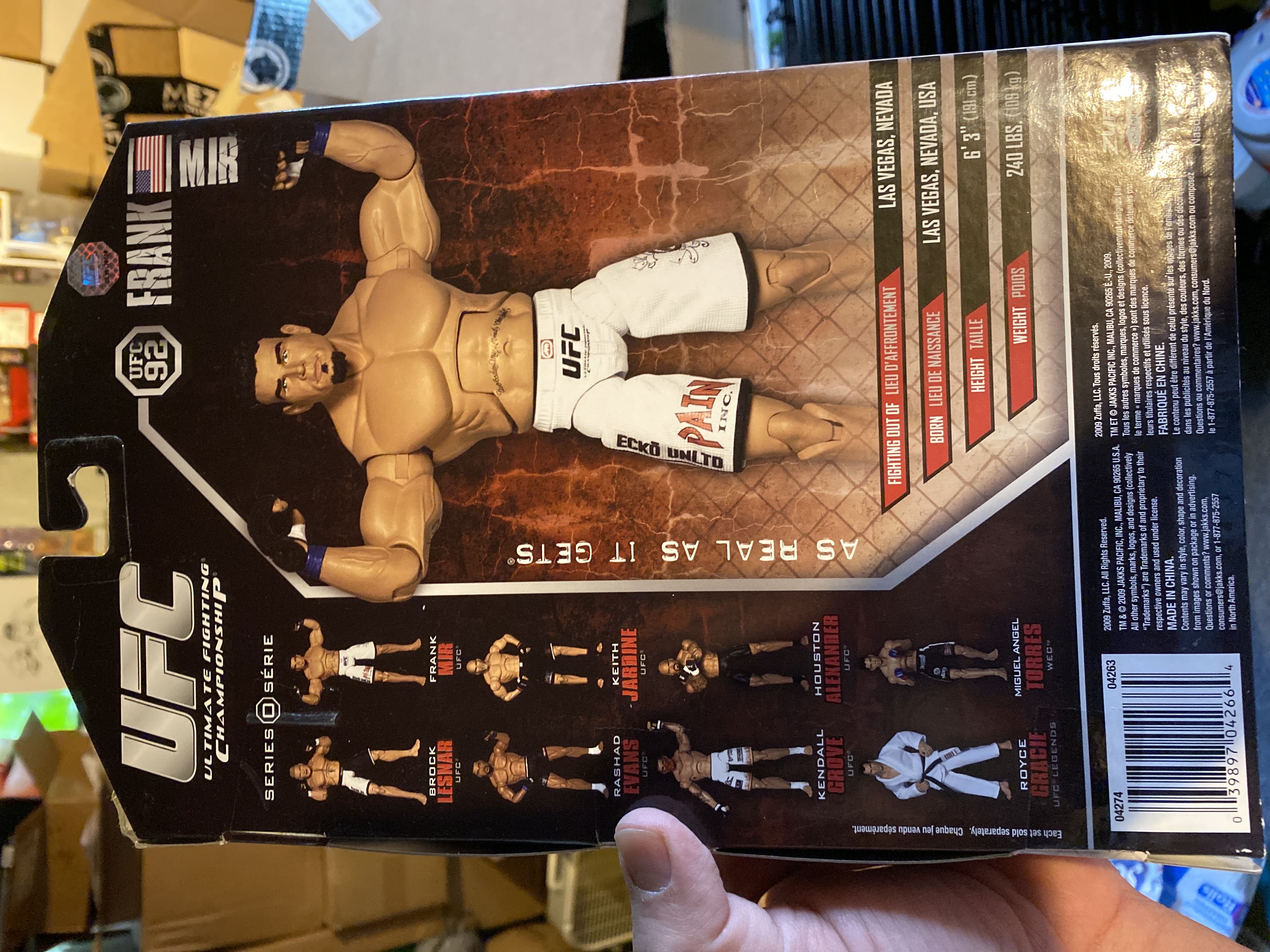 UFC Series 0 Frank Mir Action Figure from UFC 92 by Jakks Pacific - Zuffa (UFC) action figure collectible [Barcode 039897042664] - Main Image 2