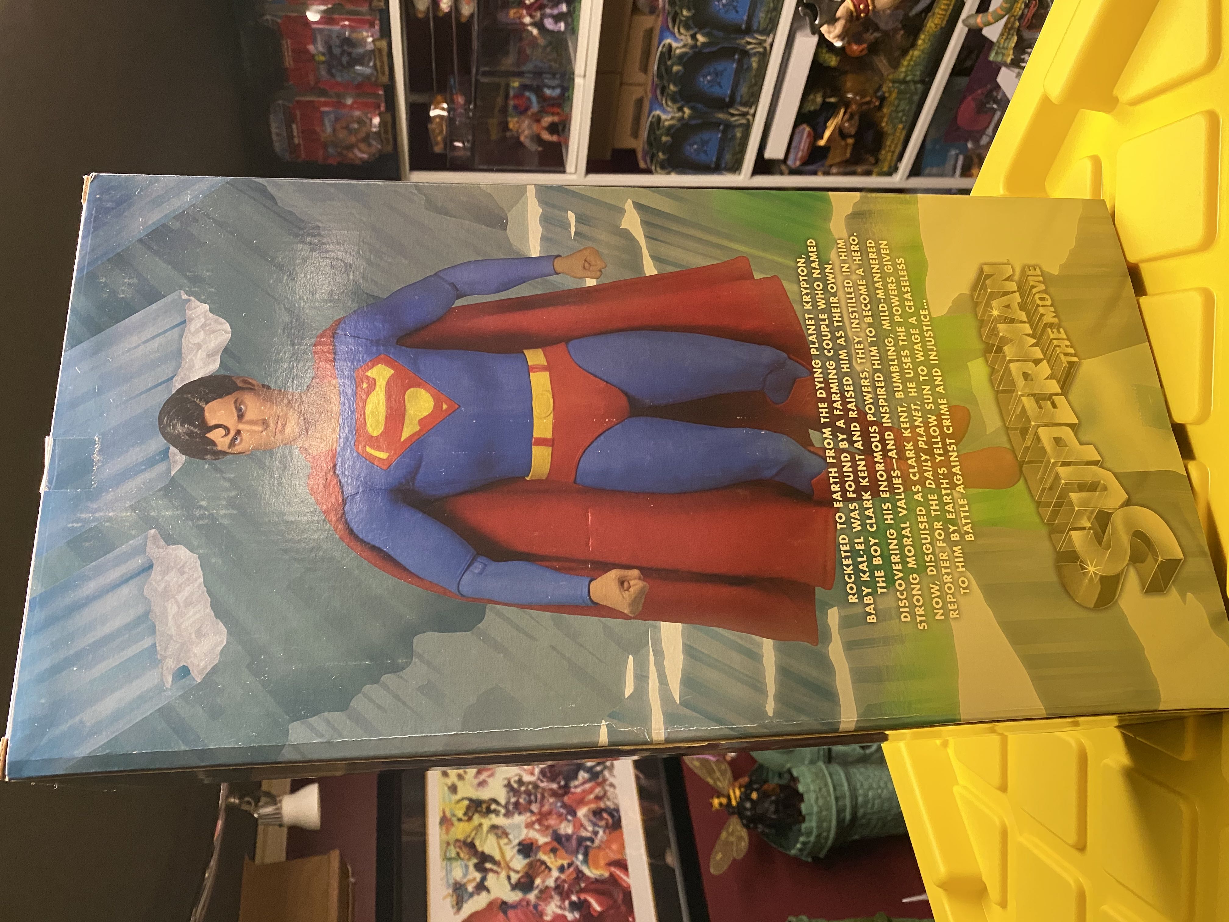 NECA 18” Cristopher Reeve Superman - Neca action figure collectible [Barcode 634482614266] - Main Image 2