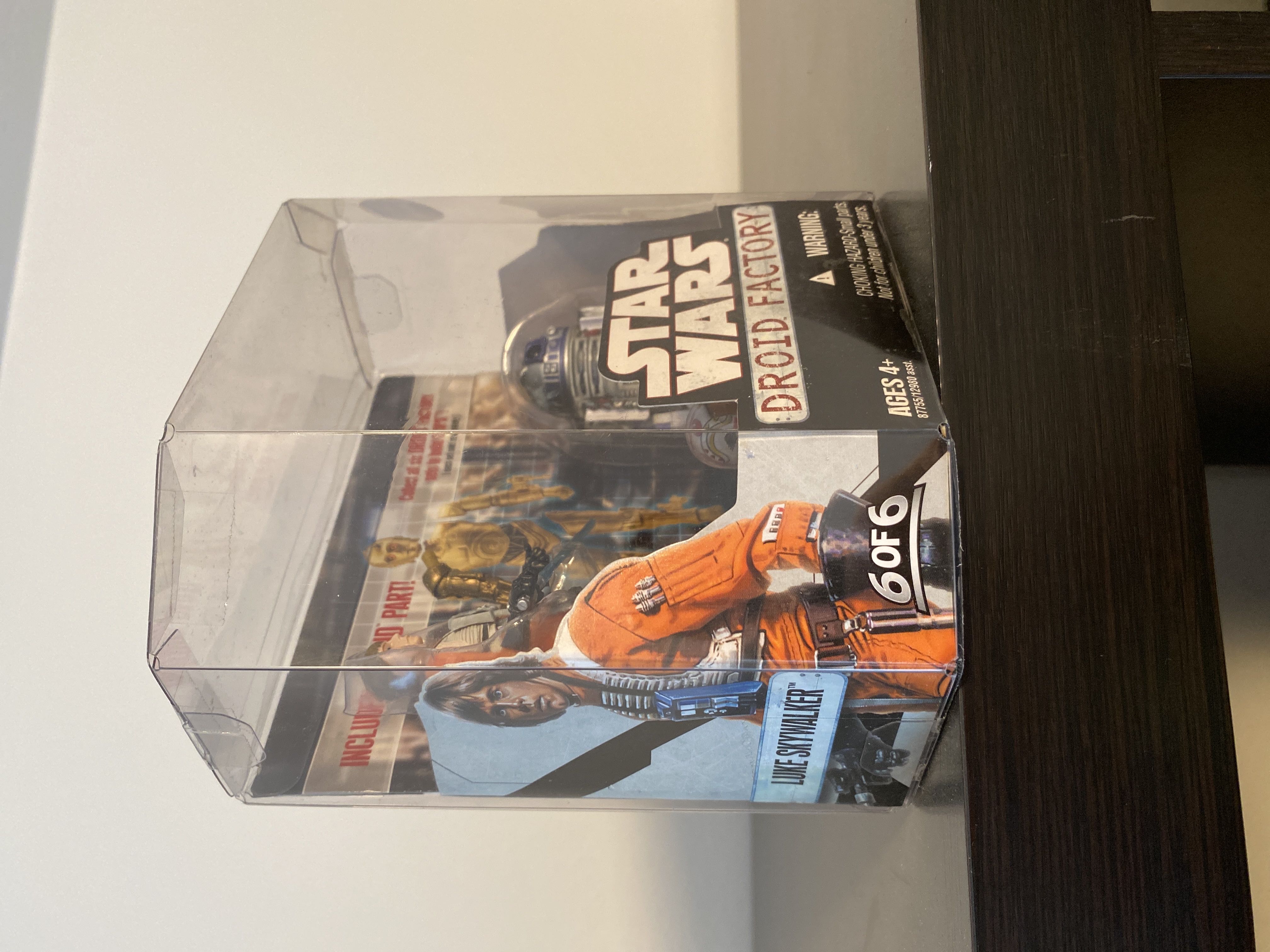 Luke Skywalker & R2-D2 - Hasbro (Star Wars - Legacy Collection) action figure collectible [Barcode 653569329800] - Main Image 2