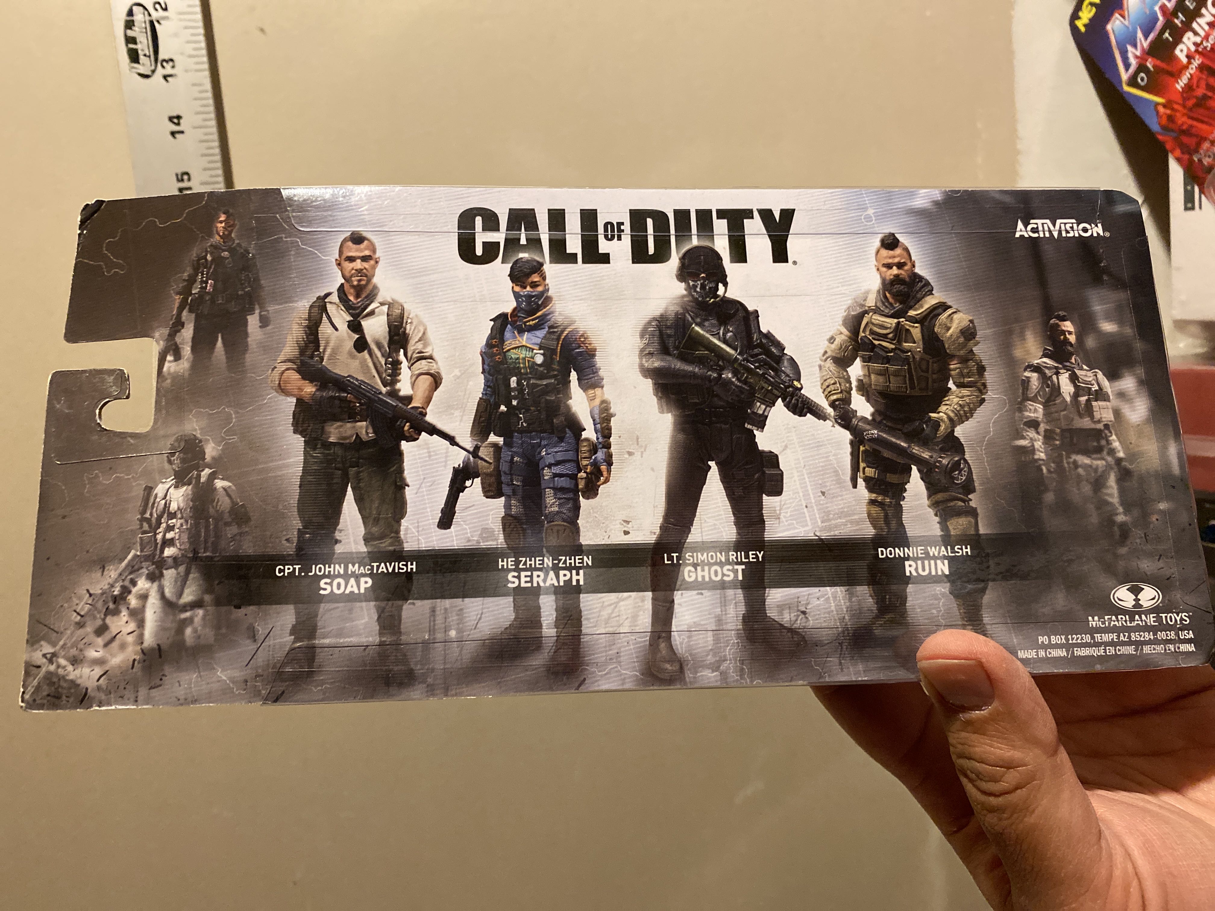 COD - GHOST Lieutenant Simon Riley light grey uniformed - McFarlane Toys (Call Of Duty Activision Mcfarlane Toys) action figure collectible [Barcode 787926104059] - Main Image 2