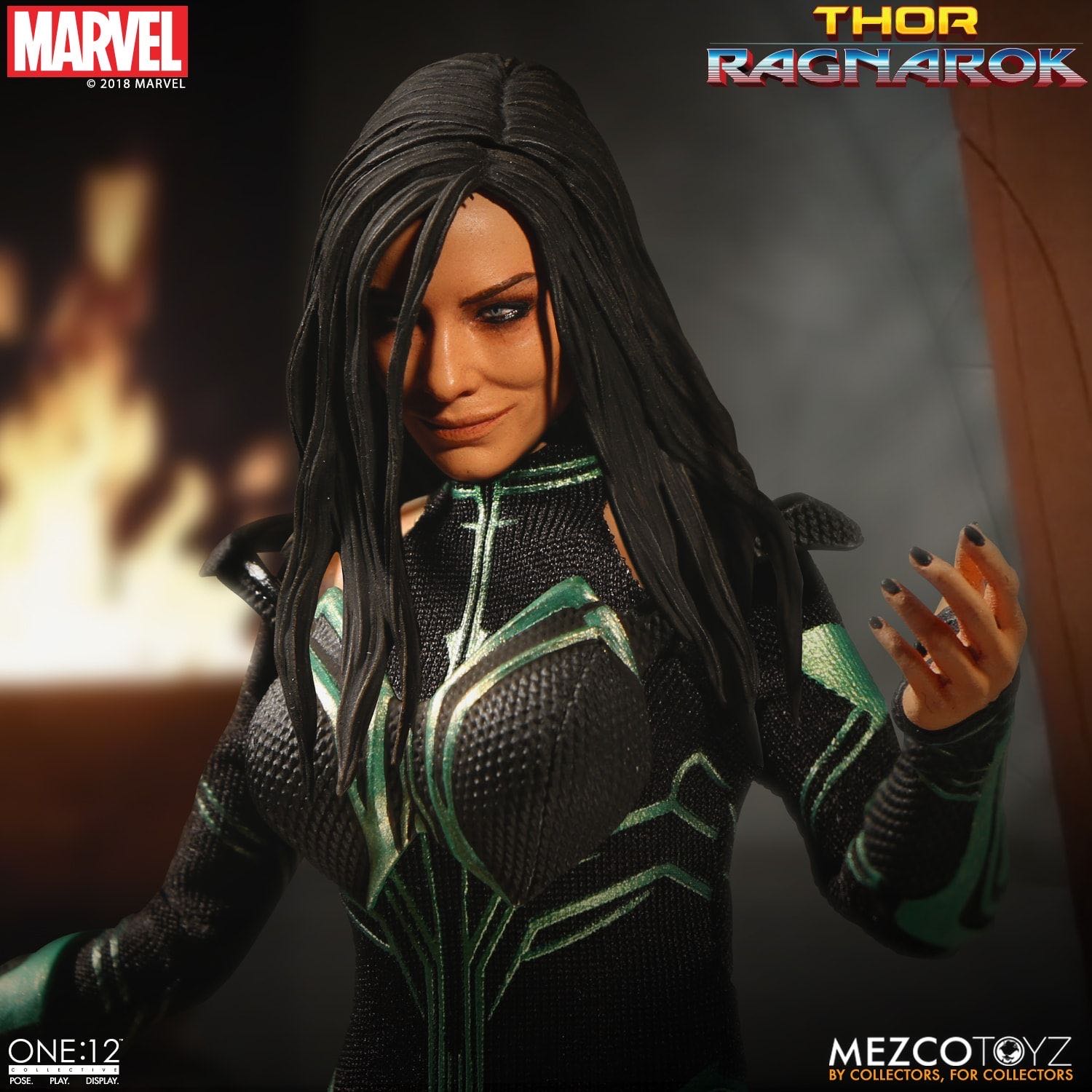 Hela Mezco One:12 - Mezco Toys (Marvel’s Thor: Ragnarok) action figure collectible [Barcode 696198769005] - Main Image 4