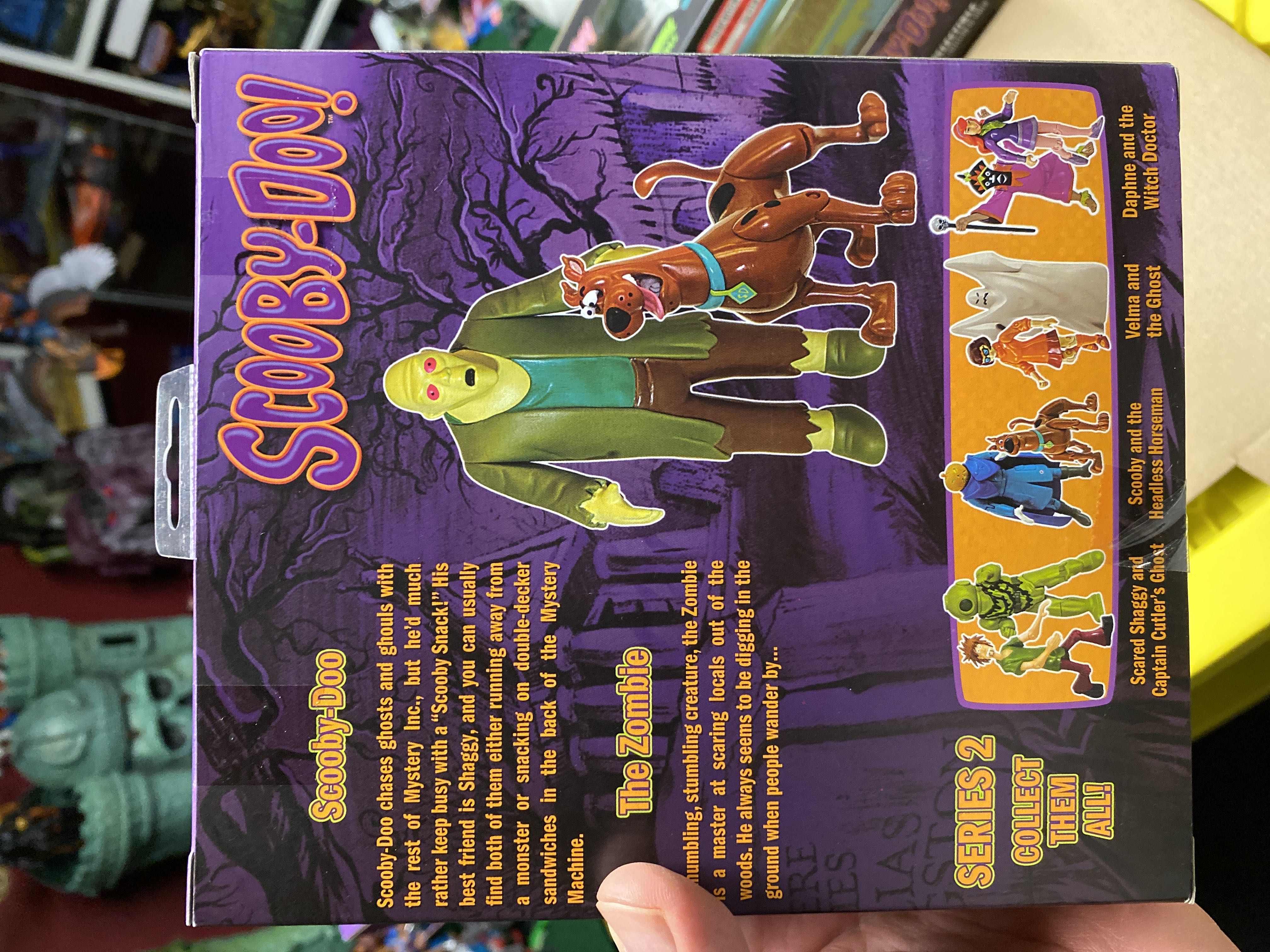 Scooby Doo freight face Scooby and a zombie - Character (Scooby Doo) action figure collectible [Barcode 846241021707] - Main Image 2