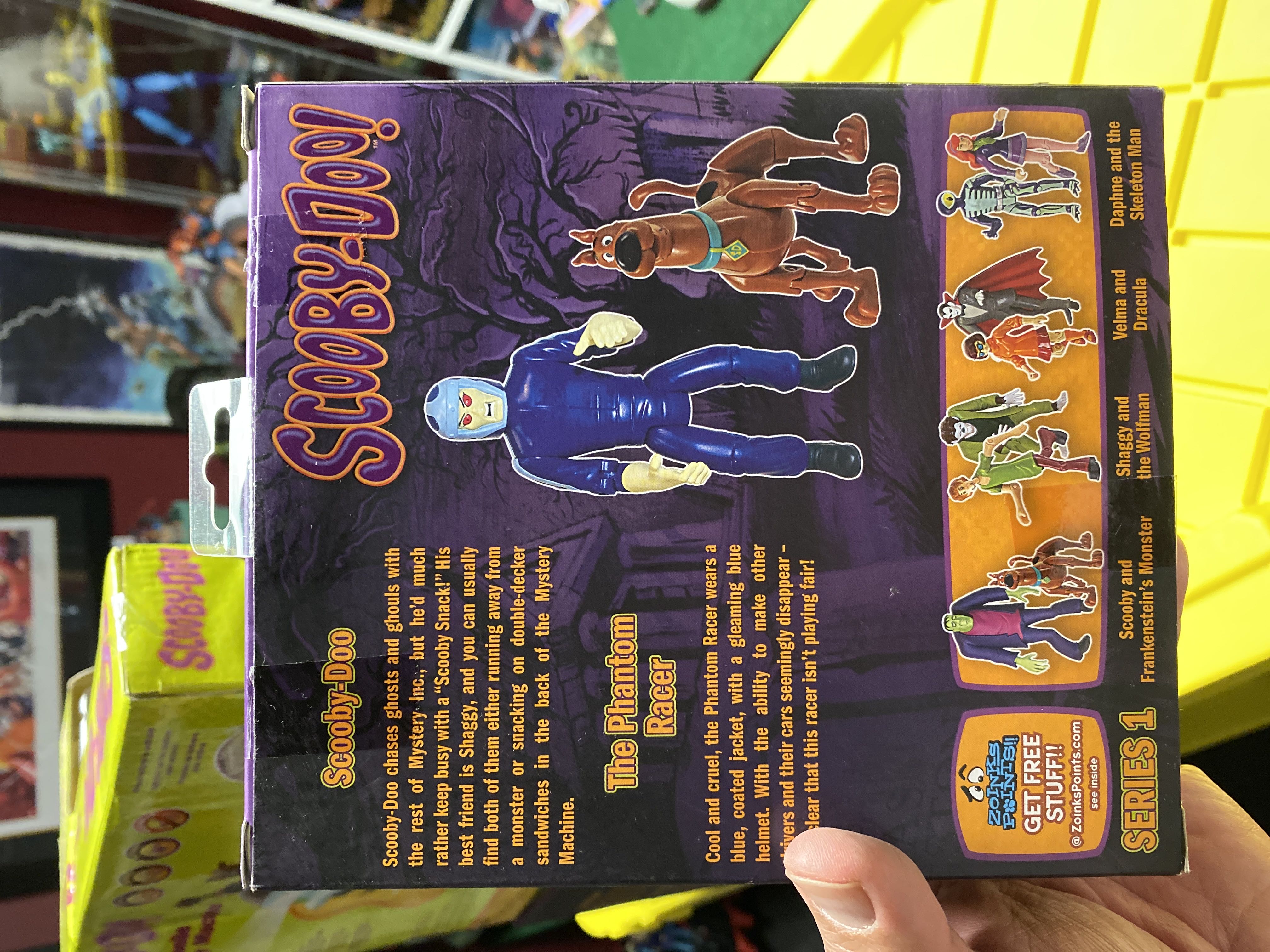 Scooby Doo series one Scooby and the phantom racer - Character (Scooby Doo) action figure collectible [Barcode 846241019827] - Main Image 2