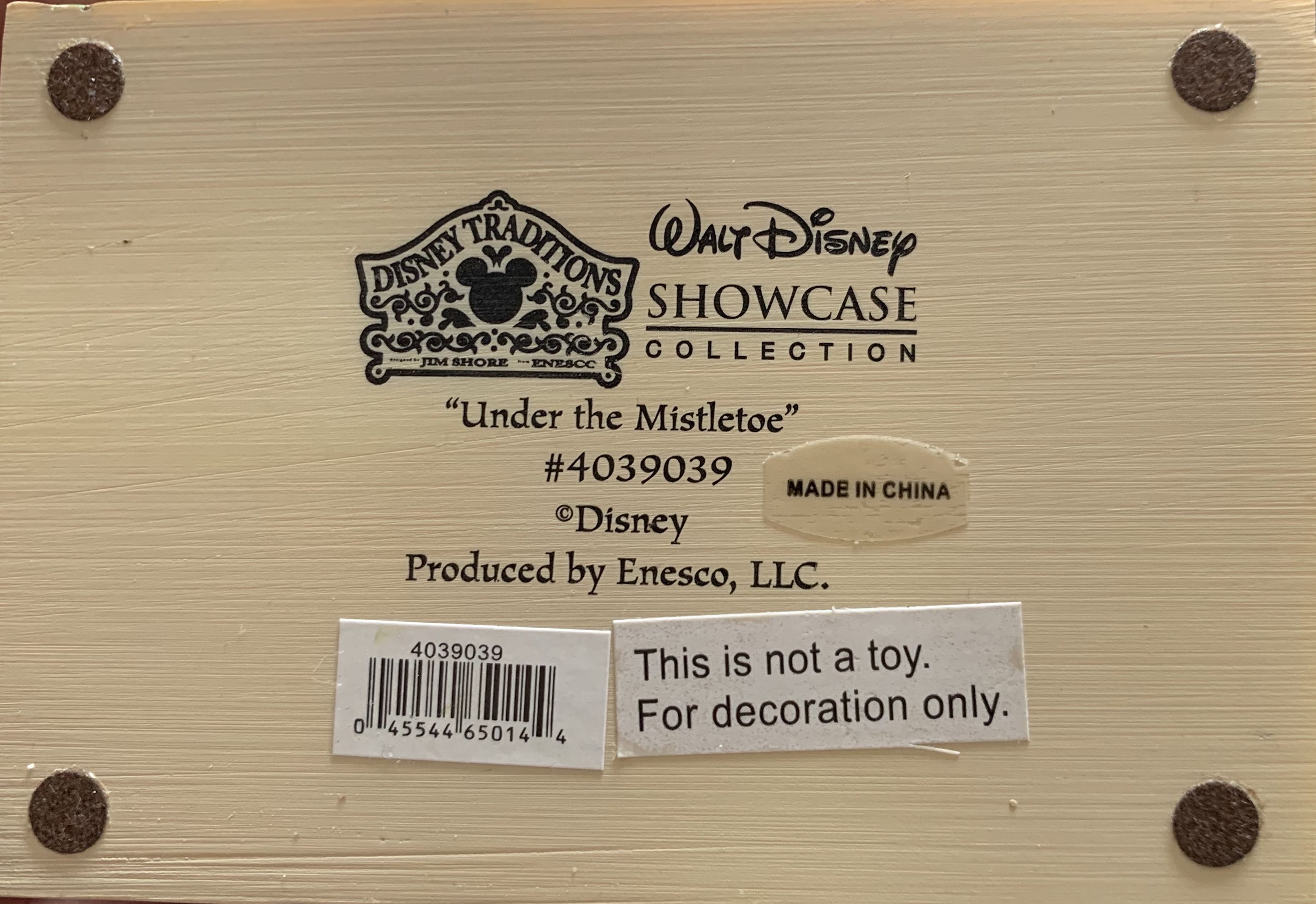Mickey And Minnie Mouse - Enesco (Disney Traditions Jim Shore) action figure collectible [Barcode 045544650144] - Main Image 3