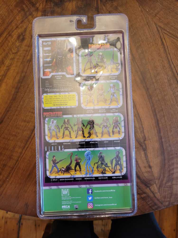 Neca Aliens Scorpion Alien - Neca/Reel Toys (Aliens) action figure collectible [Barcode 634482516690] - Main Image 2