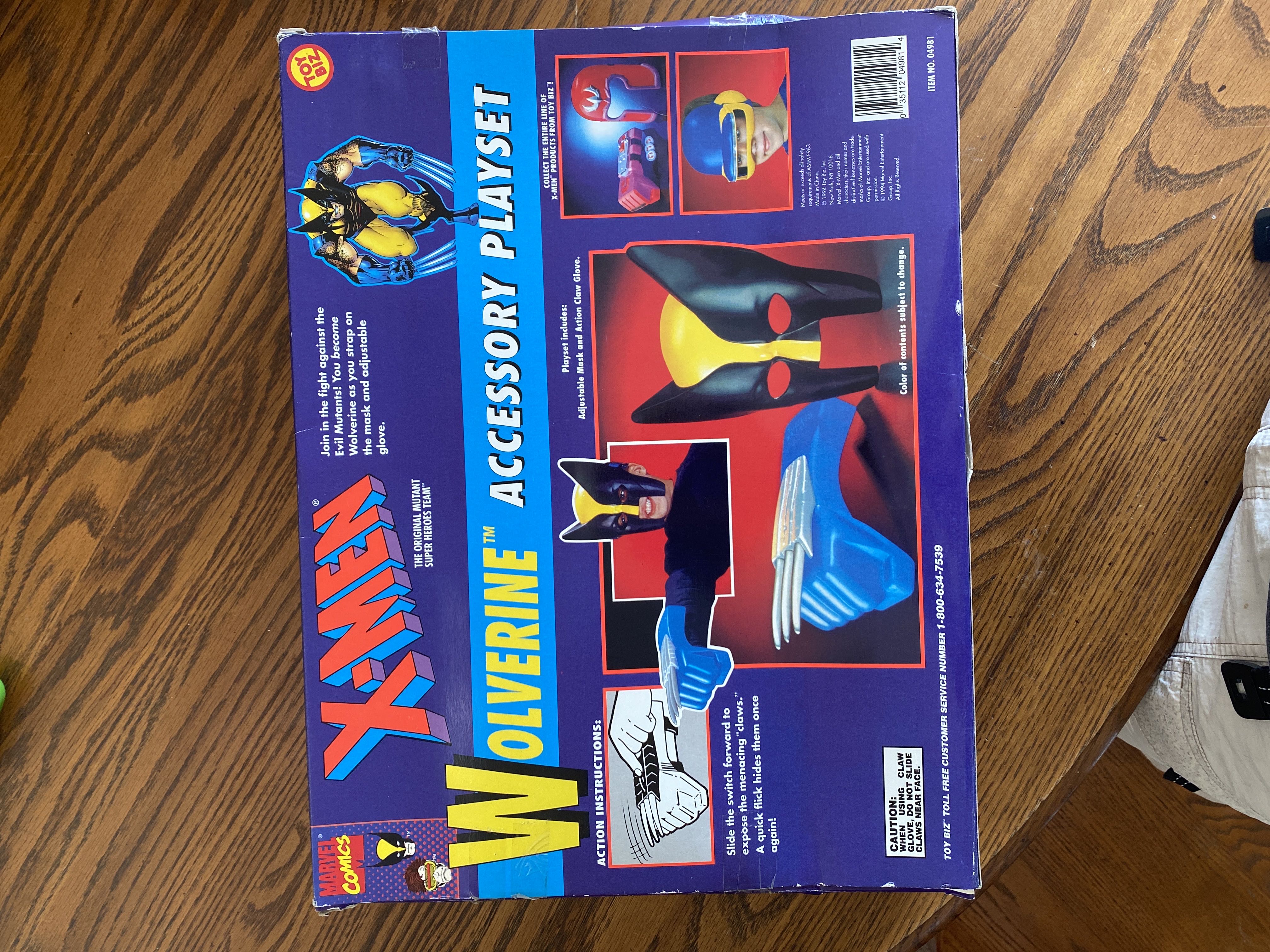 X-Men (Accessory) - Toy Biz (Wolverine Accessory Playset) action figure collectible [Barcode 035112049814] - Main Image 2