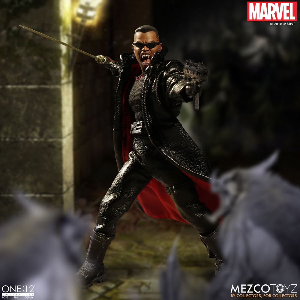 Mezco Marvel BLADE MDX - Mezco (Marvel Misc.) action figure collectible [Barcode 696198768800] - Main Image 2