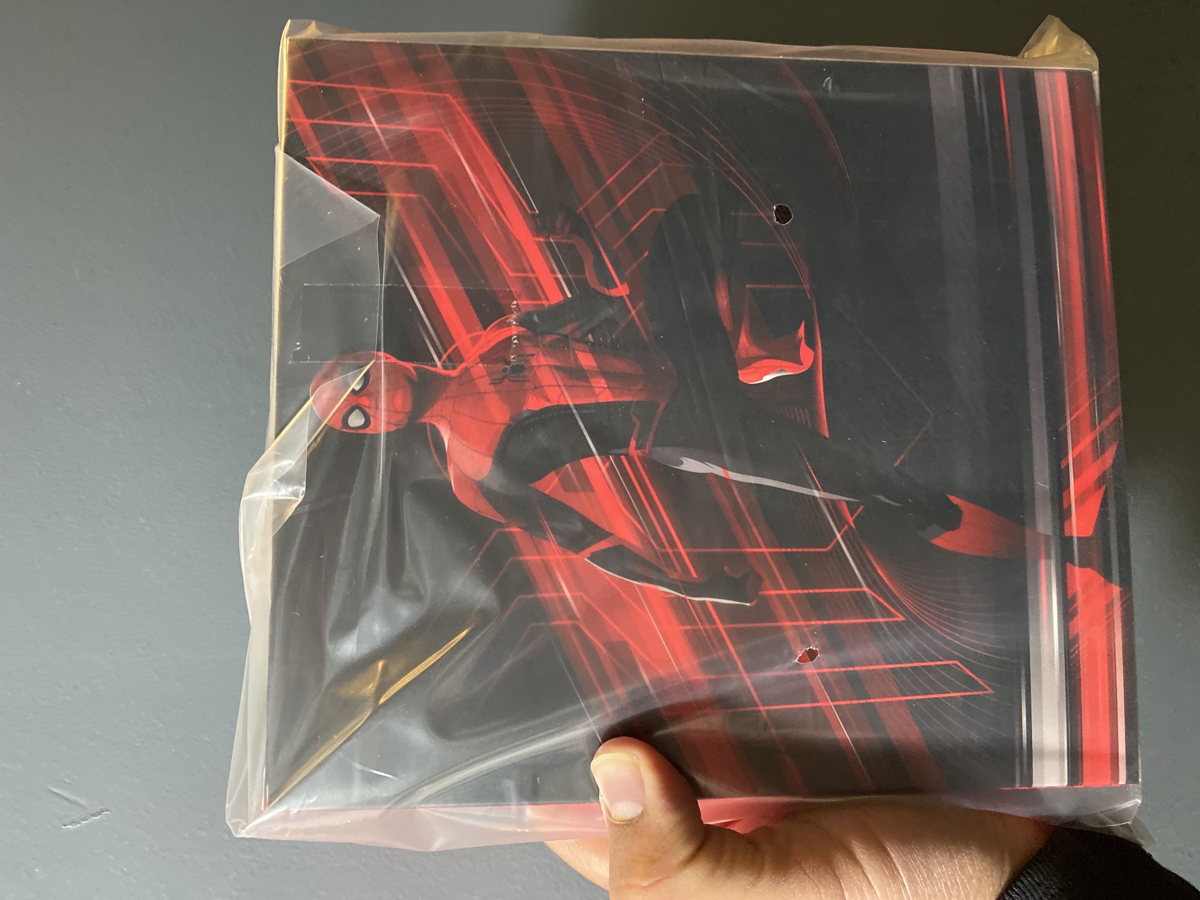 Mezco Marvel Spider-man MDX Far From Home Exclusive - Mezco Toyz (One:12) action figure collectible [Barcode 696198775556] - Main Image 2
