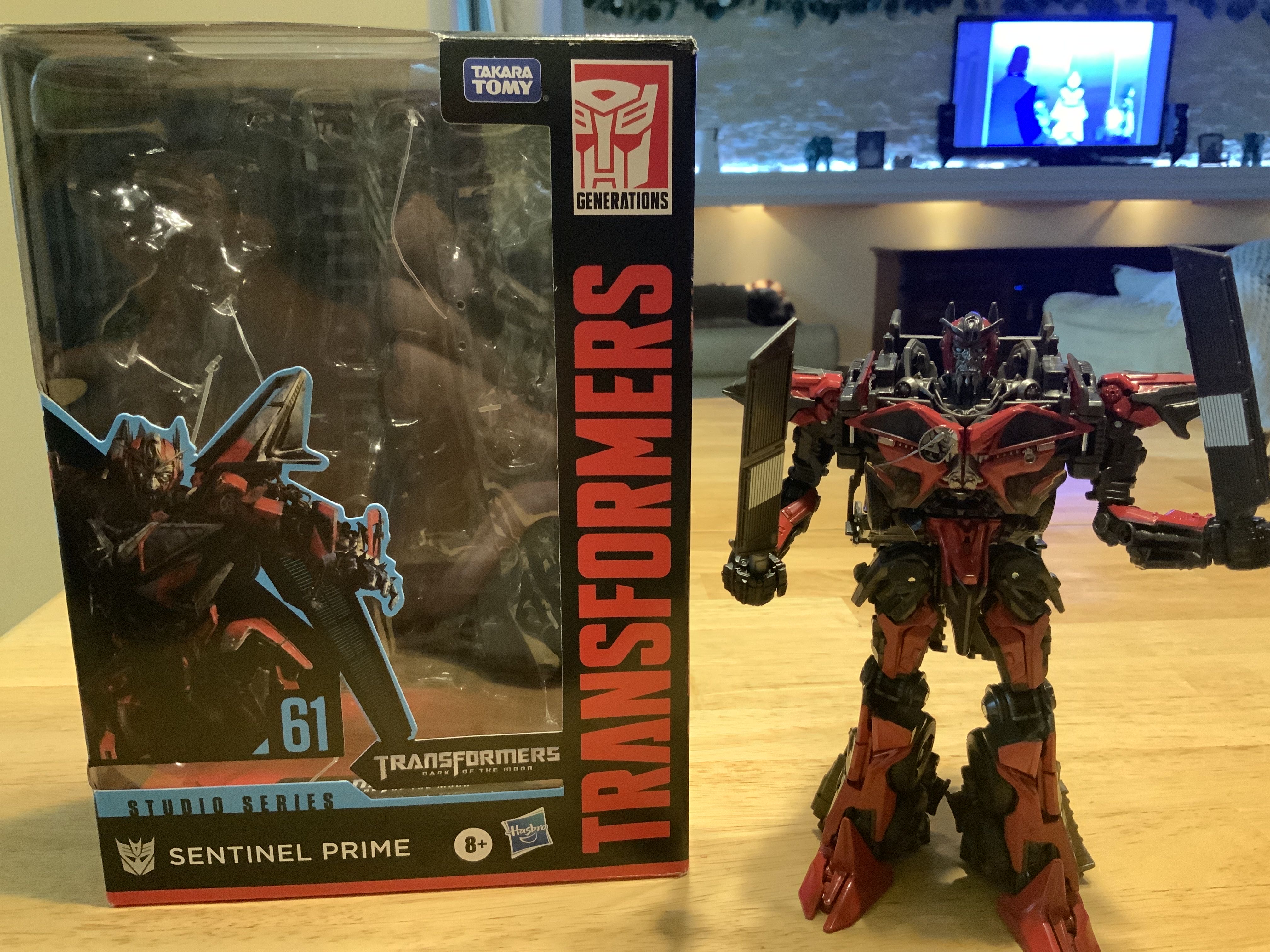 Transformers Studio Series: 61 Sentinel Prime - Hasbro (Studio Series: Dark Of The Moon) action figure collectible [Barcode 630509900558] - Main Image 2