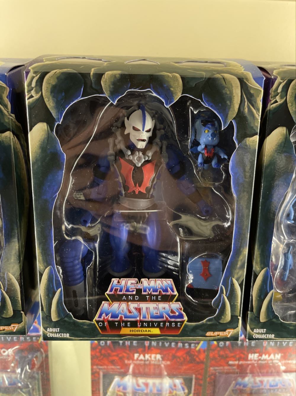 Hordak - Super7 (Masters Of The Universe) action figure collectible [Barcode 086547346214] - Main Image 2