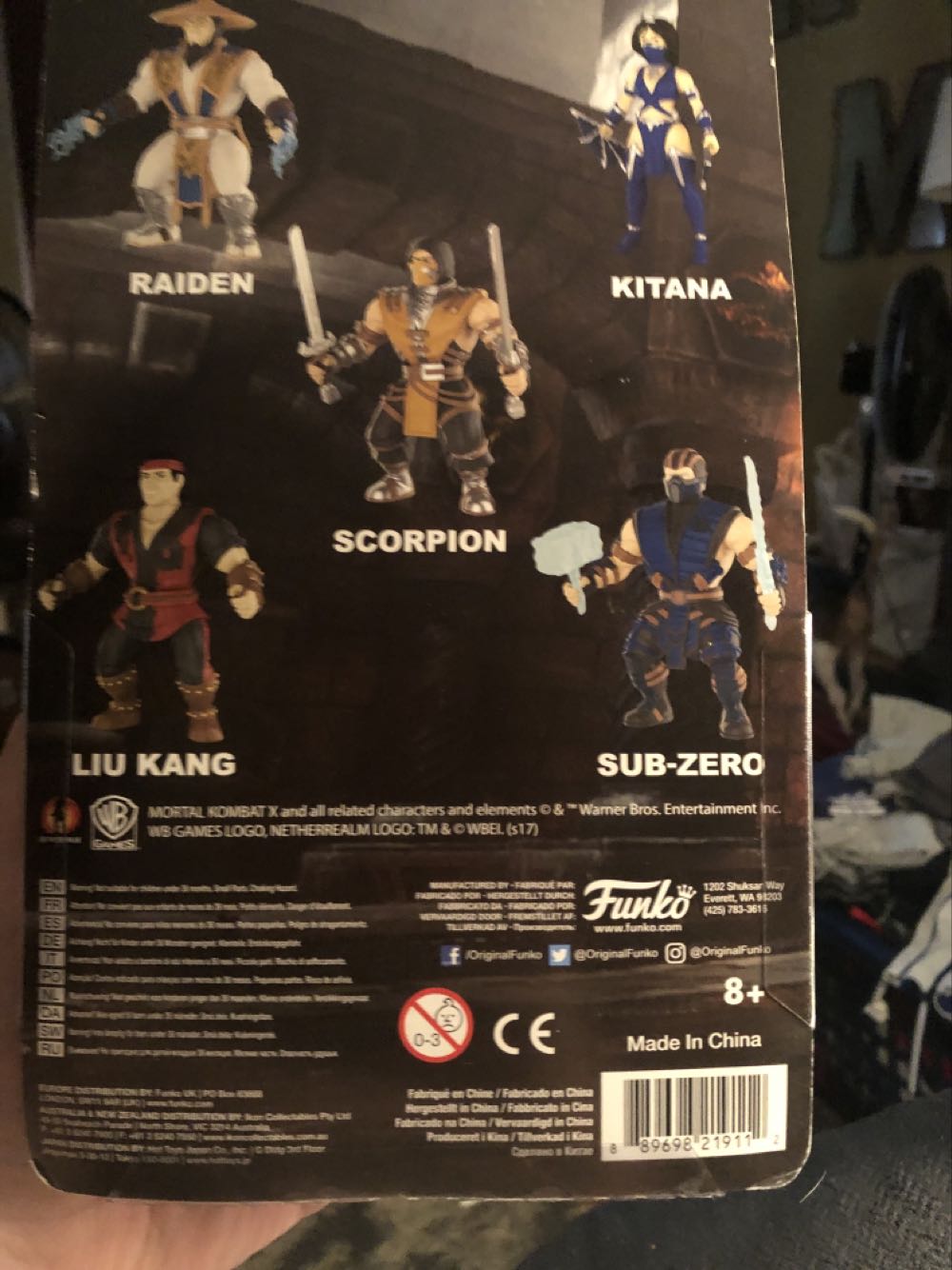 Mortal Kombat X Raiden - Funko action figure collectible [Barcode 889698219112] - Main Image 2