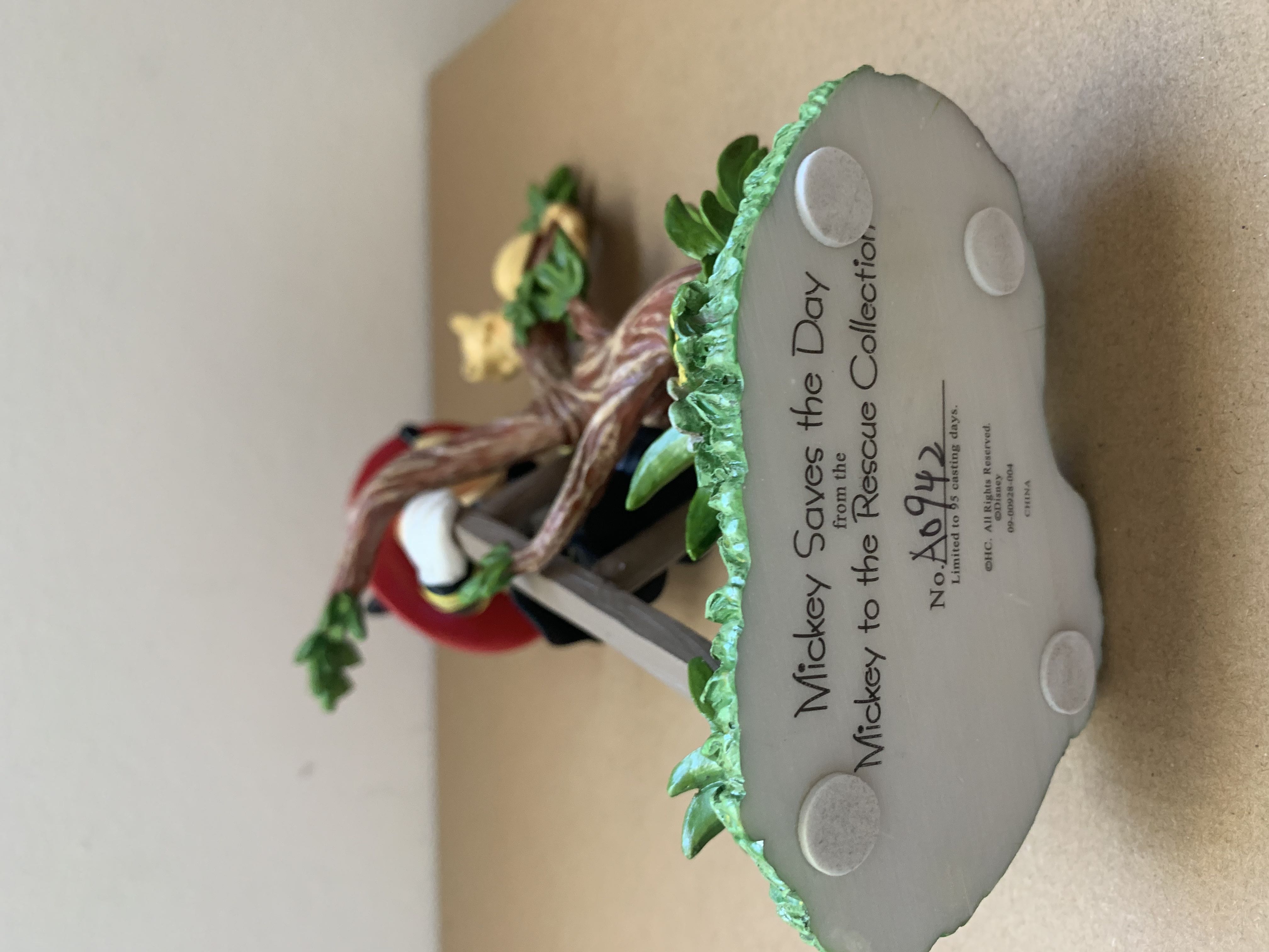 Mickey Mouse  (Hamilton Collection) action figure collectible - Main Image 4