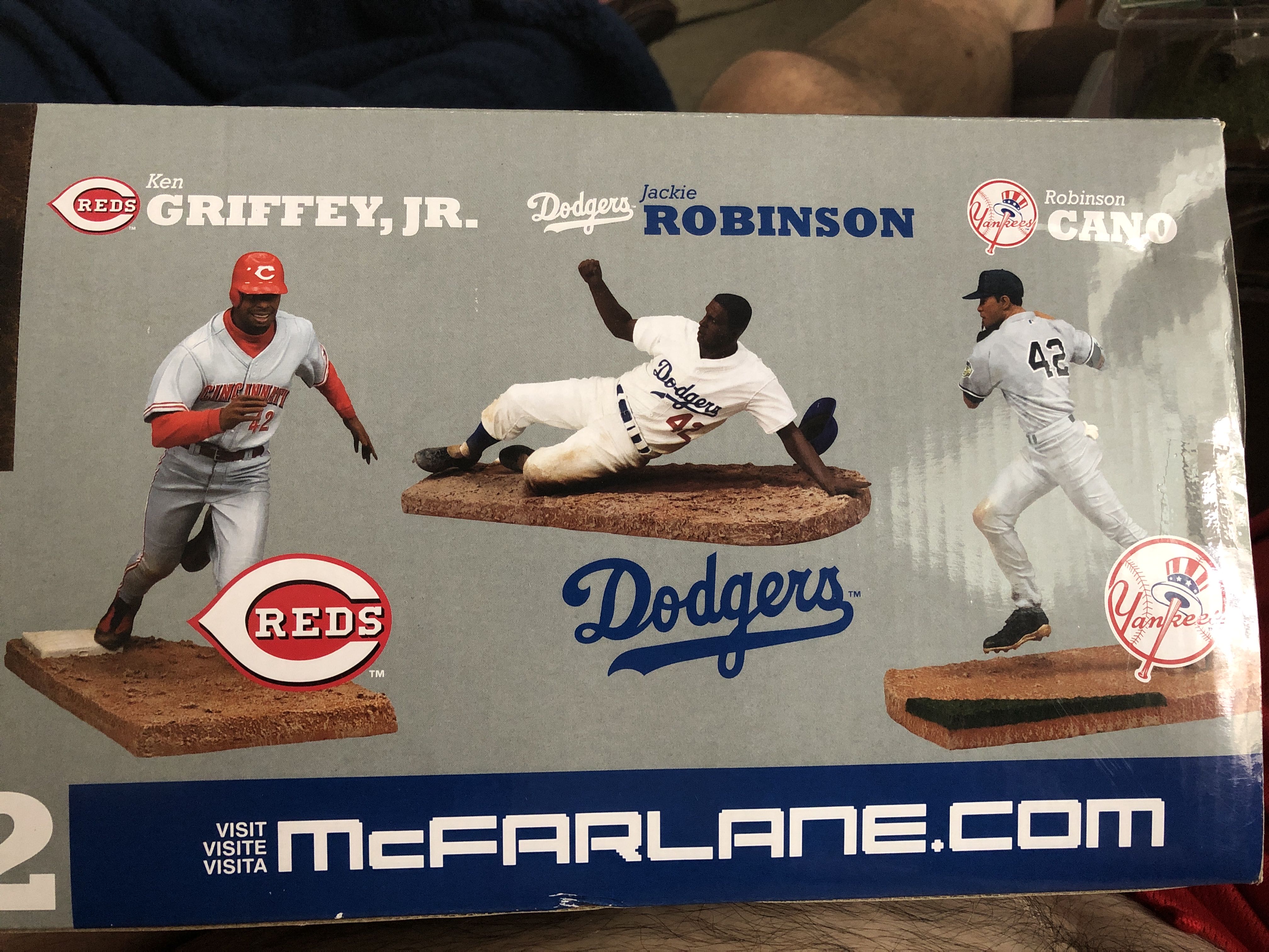 McFarlane Jackie Robinson day - McFarlane Toys™ (Jackie robinson Day) action figure collectible [Barcode 787926925470] - Main Image 2