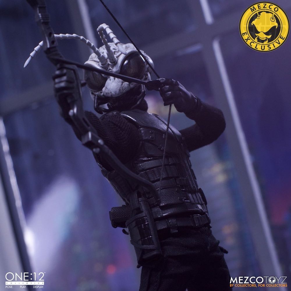 Mezco Rumble Gomez Stealth Ops - Mezco Toyz (One:12 Collective - Rumble Society - Gomez) action figure collectible [Barcode 696198774078] - Main Image 3