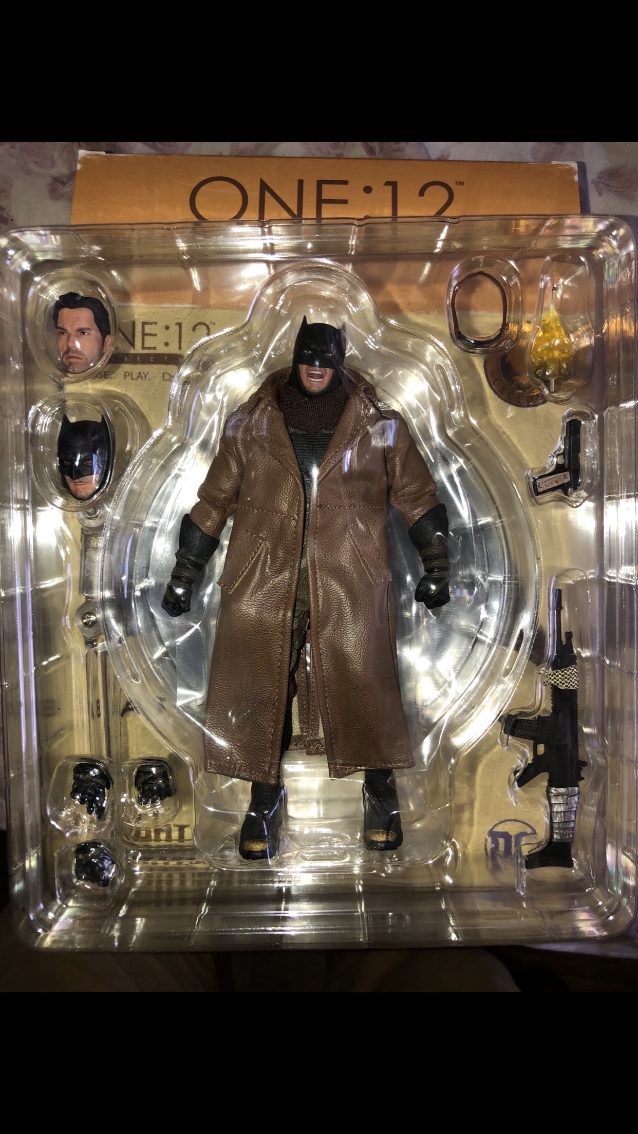 Knightmare Batman BvS - Mezco Toyz (DC Comics) action figure collectible [Barcode 696198763355] - Main Image 2
