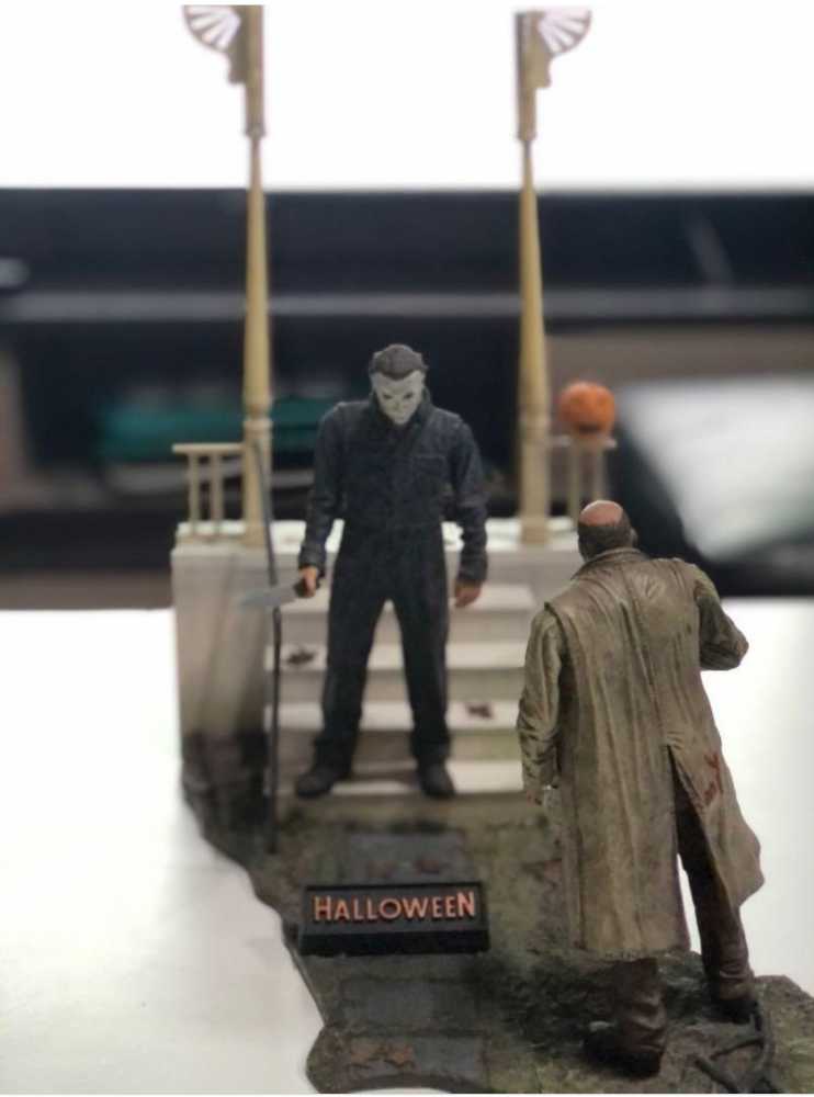 Michael Myers One:12 (Halloween) - Mezco Toyz (Halloween) action figure collectible [Barcode 696198768404] - Main Image 2