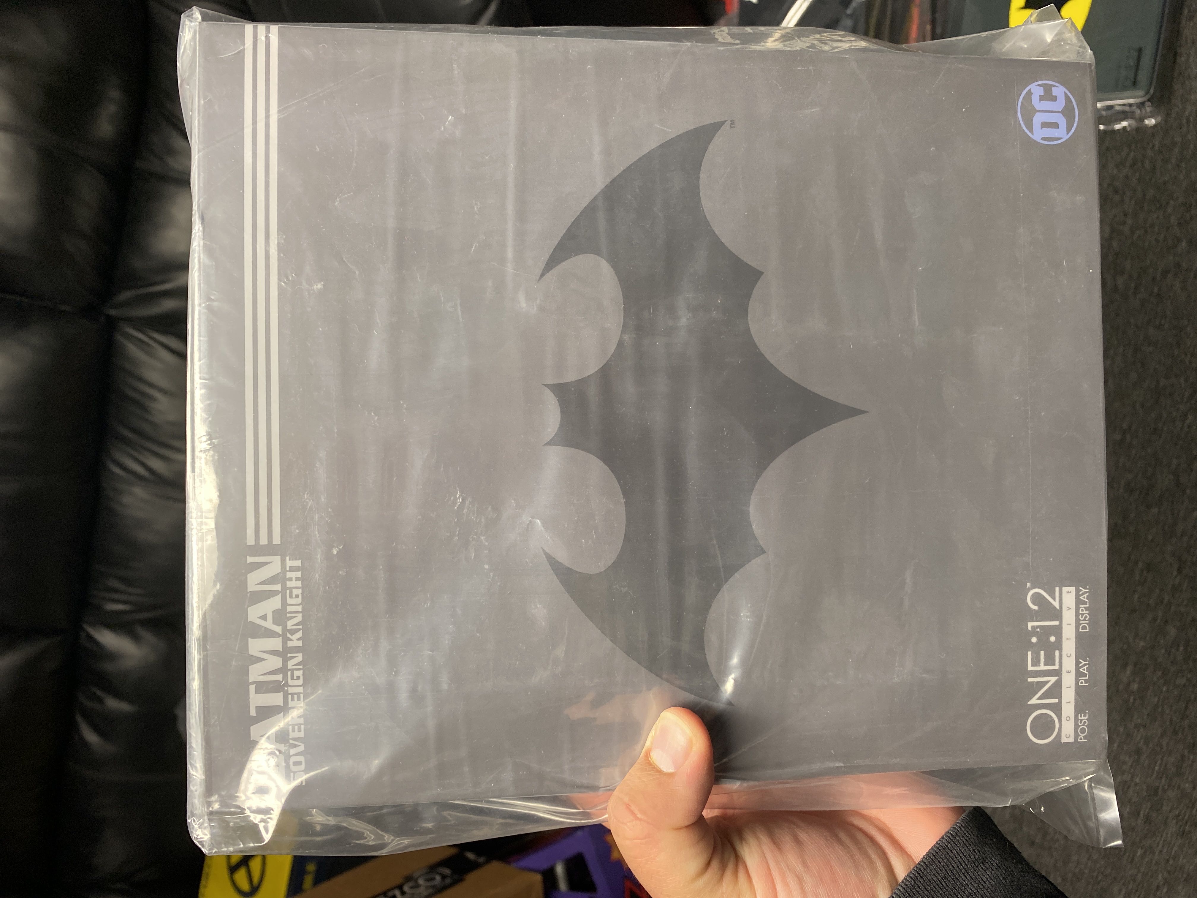 Mezco One:12 Batman (Sovereign Knight) - Mezco Toyz (One:12) action figure collectible [Barcode 696198769609] - Main Image 1