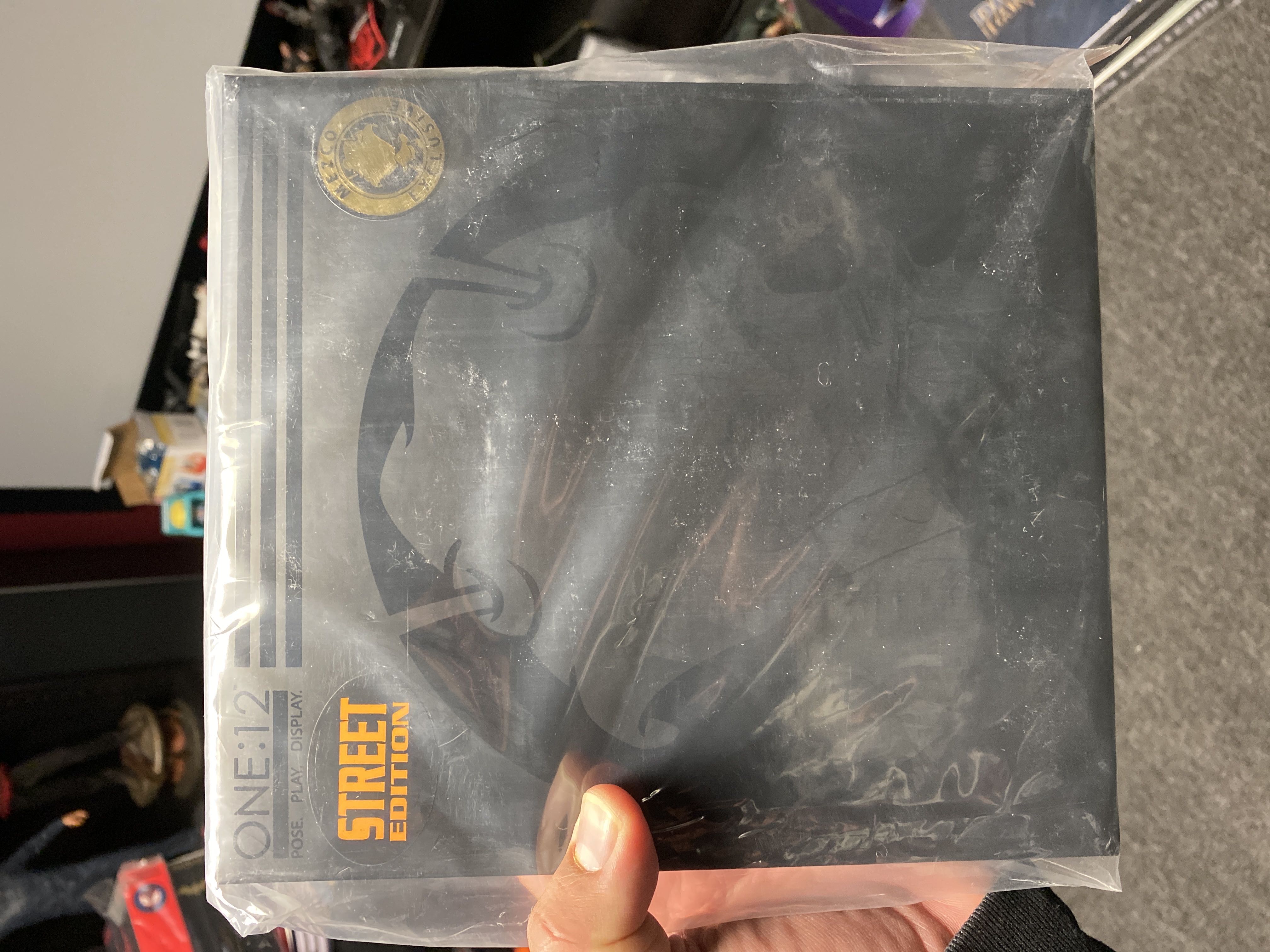 Gomez: Street - Mezco (Gomezverse) action figure collectible [Barcode 696198774115] - Main Image 1