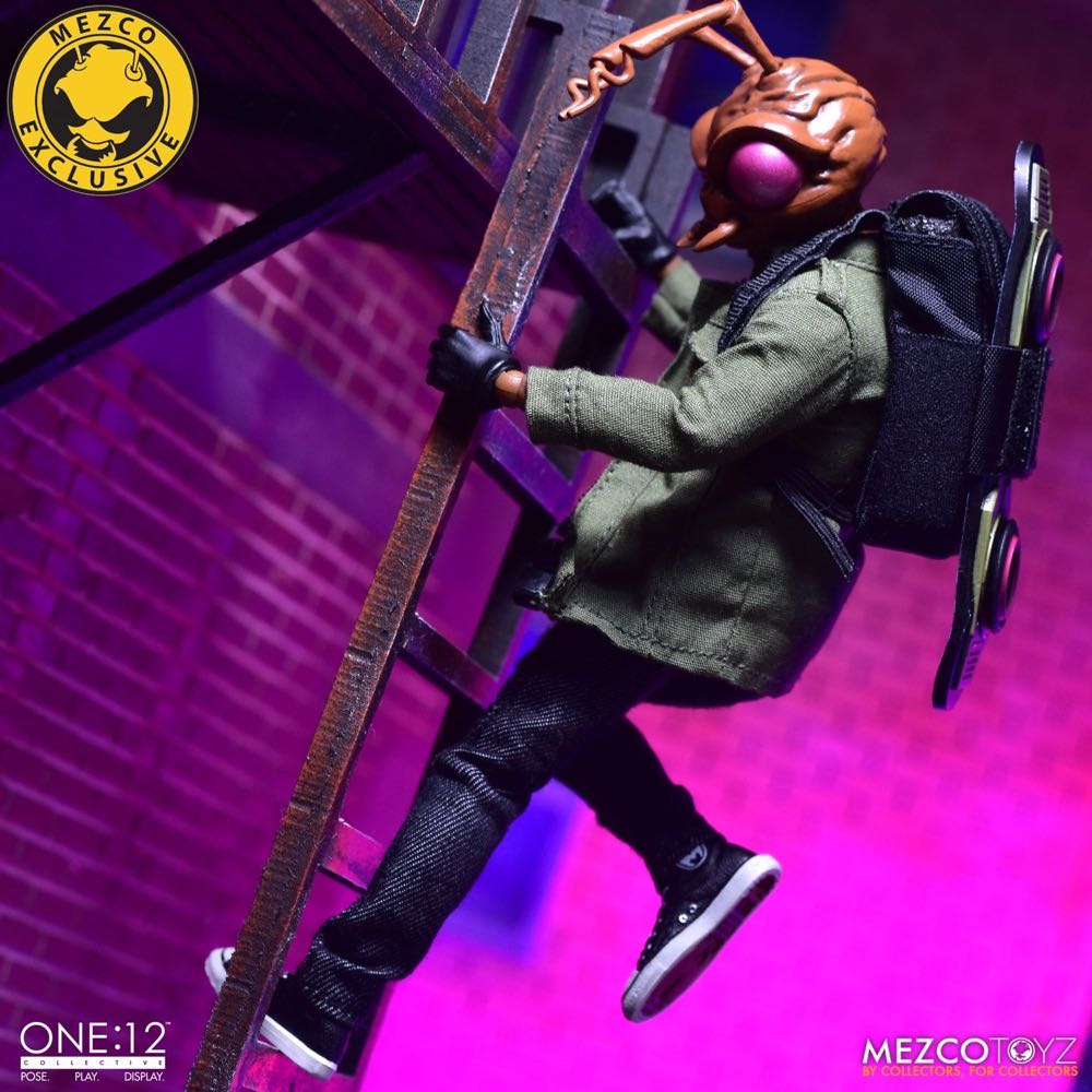 Gomez: Street - Mezco (Gomezverse) action figure collectible [Barcode 696198774115] - Main Image 2